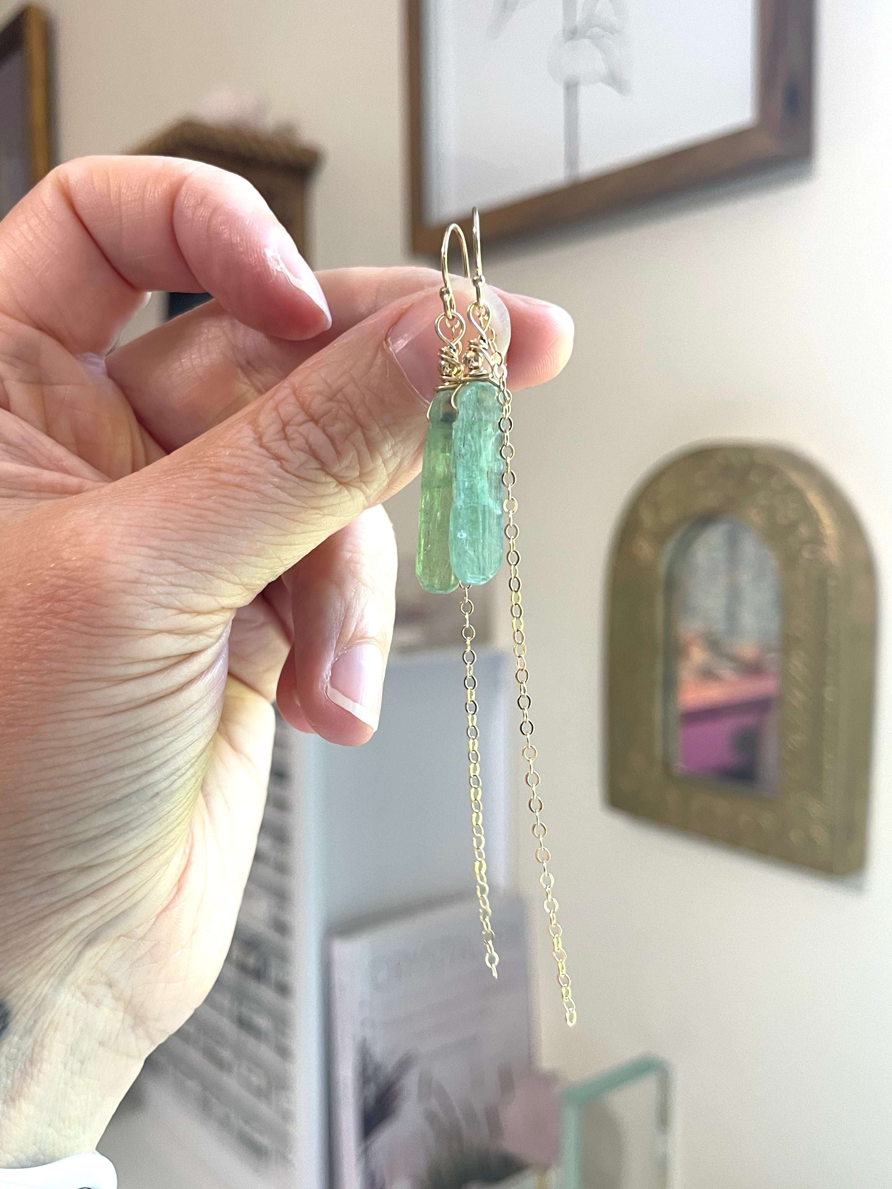 Natural Raw Green Kyanite Earrings for Women - Healing Crystal Dangle Earrings for Chakra Balancing, Meditation & Spiritual Jewelry (Perfect for Yoga, Reiki & Energy Work)
