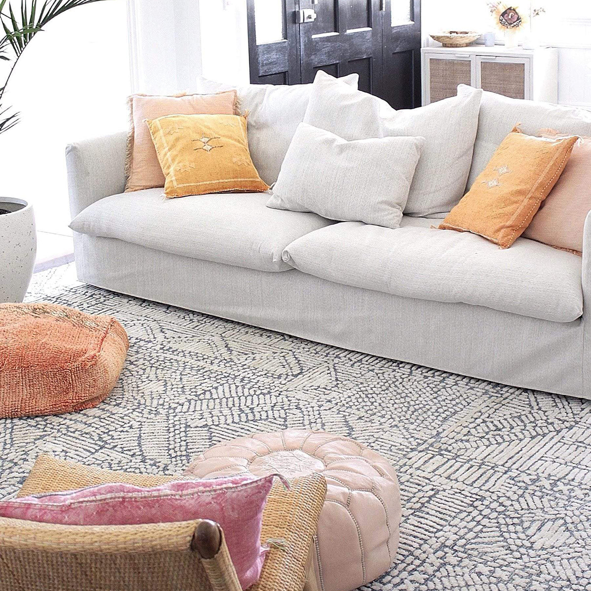 Stylish Karmen Geometric Patterned Area Rug - Modern Home Decor for Living Room, Bedroom & Office - Soft & Durable Non-Slip Floor Mat