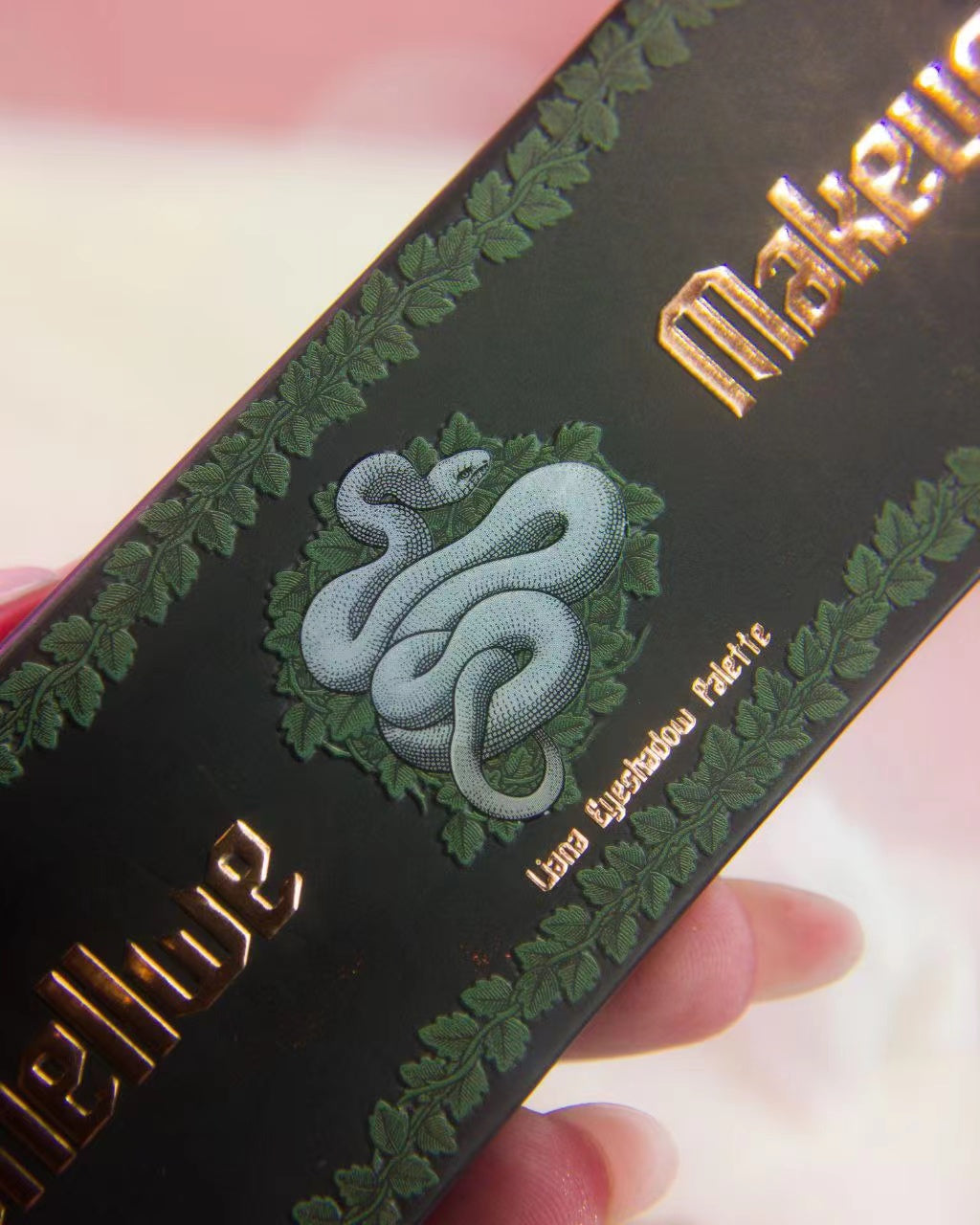 Shellwe Makeup Liana Matte Satin Shimmer Chameleon Green Eyeshadow Palette - 12 Highly Pigmented Colors for Day & Night Makeup Looks - Perfect for Parties, Weddings & Special Occasions