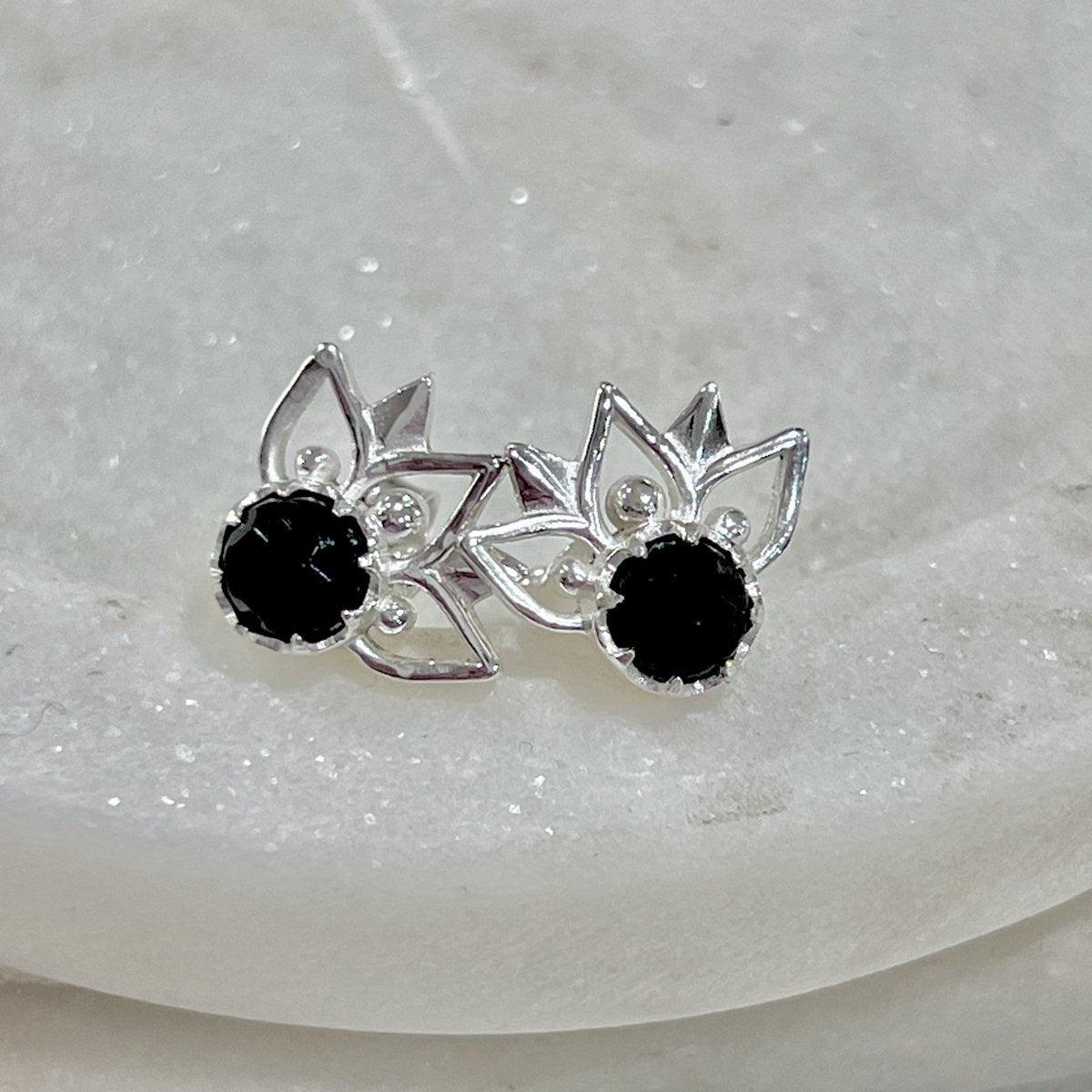 Laihas Black Onyx Stud Earrings for Women - Elegant Inflorescence Design - Perfect for Everyday Wear, Office & Special Occasions