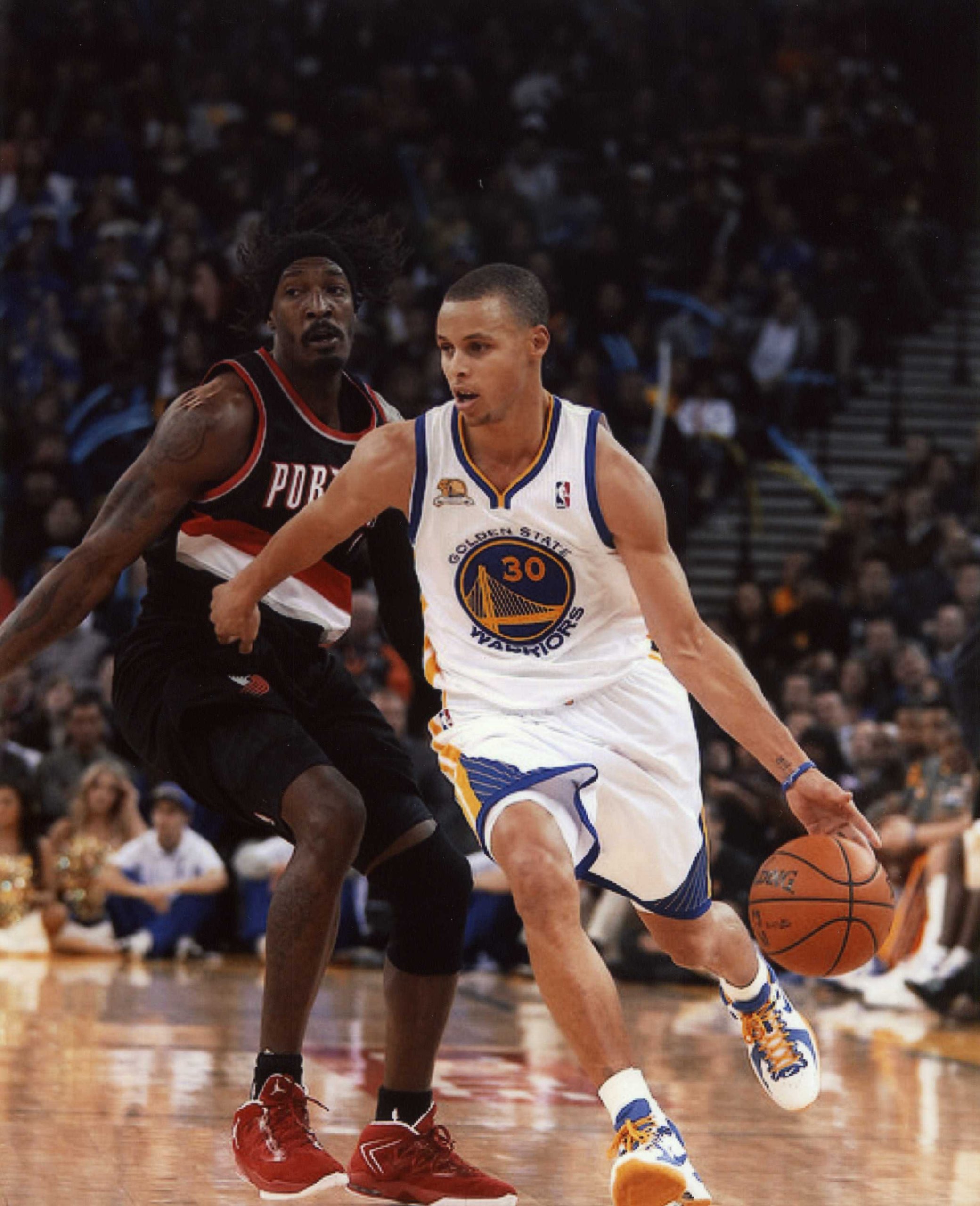 Stephen Curry Golden State Warriors 8x10 Sports Action Photo - Perfect for Home Decor, Sports Memorabilia, and Fan Gifts