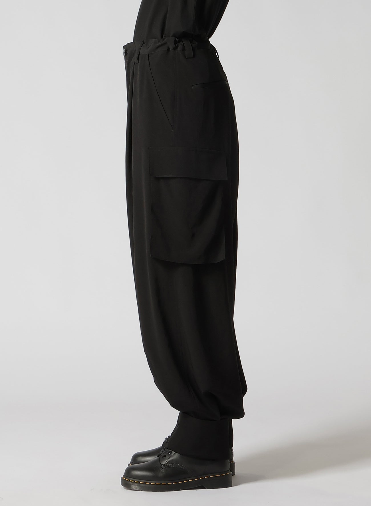 Women's Crepe de Chine Cuffed Hem Cargo Pants - Stylish & Comfortable for Outdoor Adventures, Travel & Casual Wear