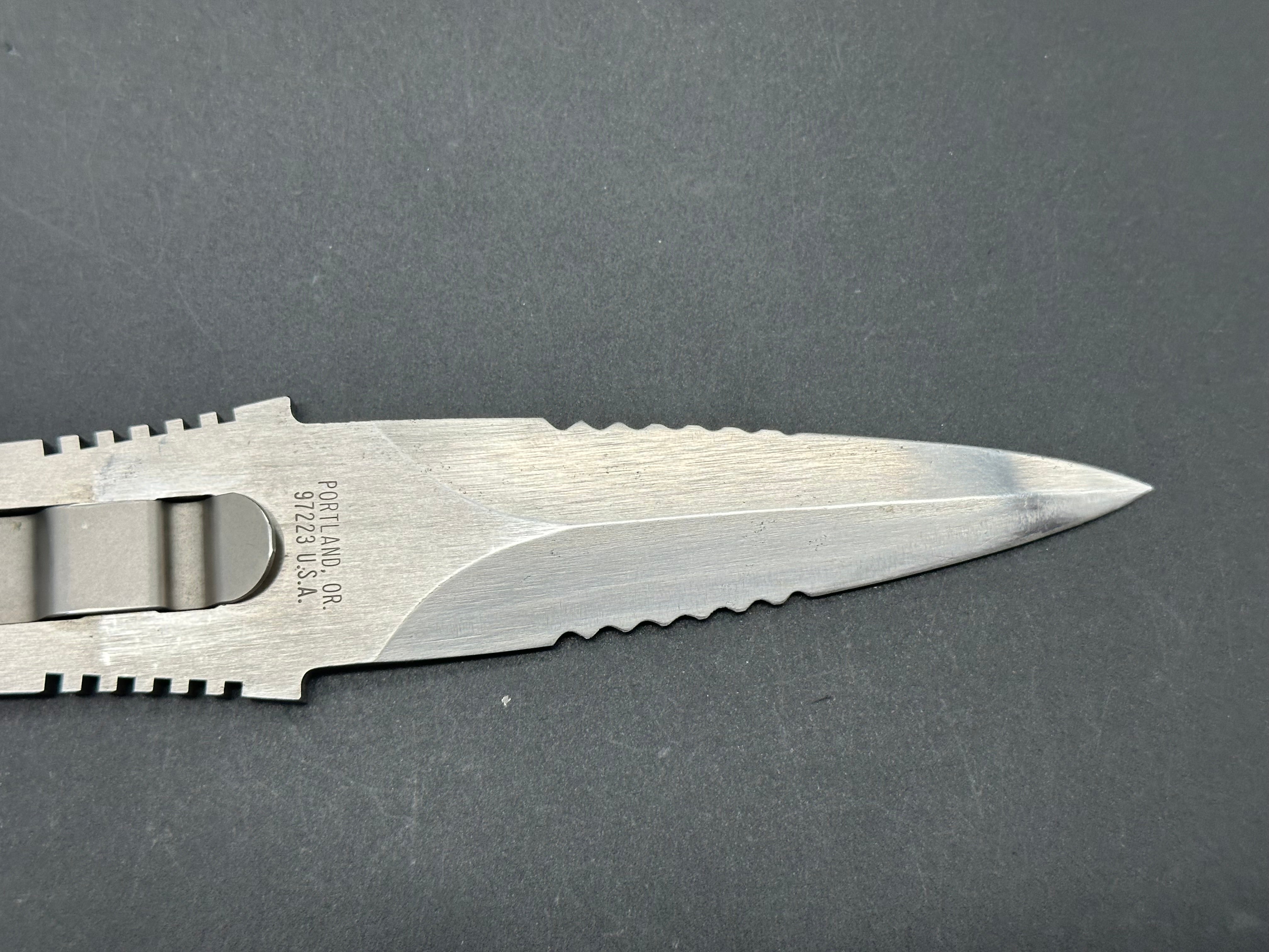 Vintage Gerber Blackie Collins River Master Knife - Made in USA - Perfect for Camping, Fishing & Outdoor Adventures