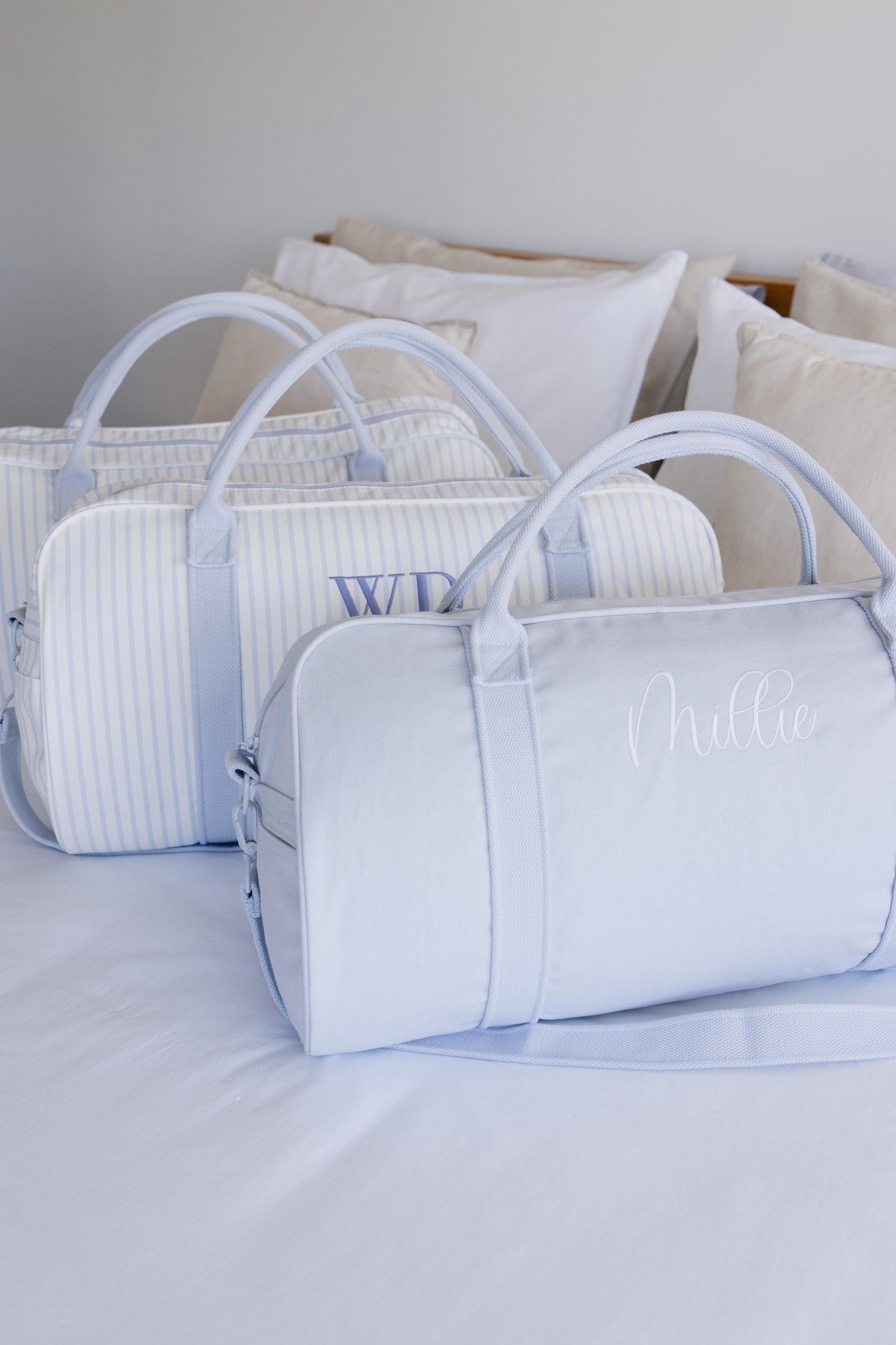 Custom Personalized Duffle Bag for Travel & Gym - Aspen Monogrammed Duffle Bag for Men & Women - Perfect for Weekend Getaways, Sports, and Workouts