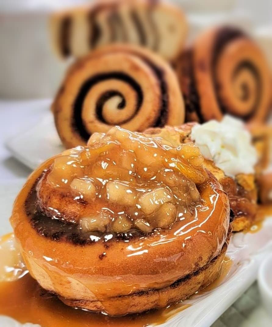 Gourmet Caramel Apple Cinnamon Rolls - Pack of 12 (6 oz Each) | Fresh Baked Pastries for Breakfast, Brunch & Holiday Gifting
