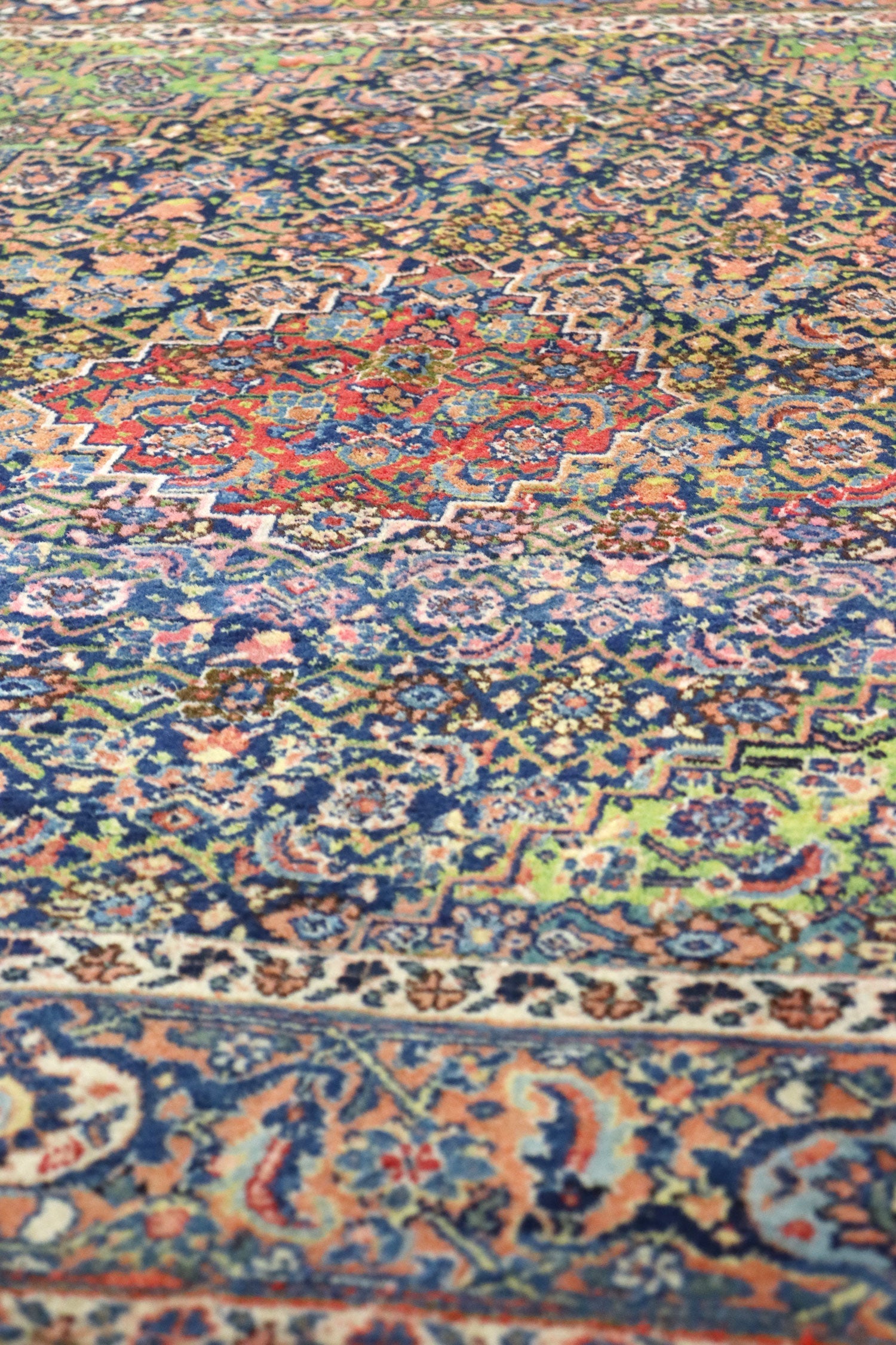 Antique Tabriz Handwoven Tribal Rug J66210 - Authentic Persian Wool Carpet for Living Room, Bedroom & Home Decor