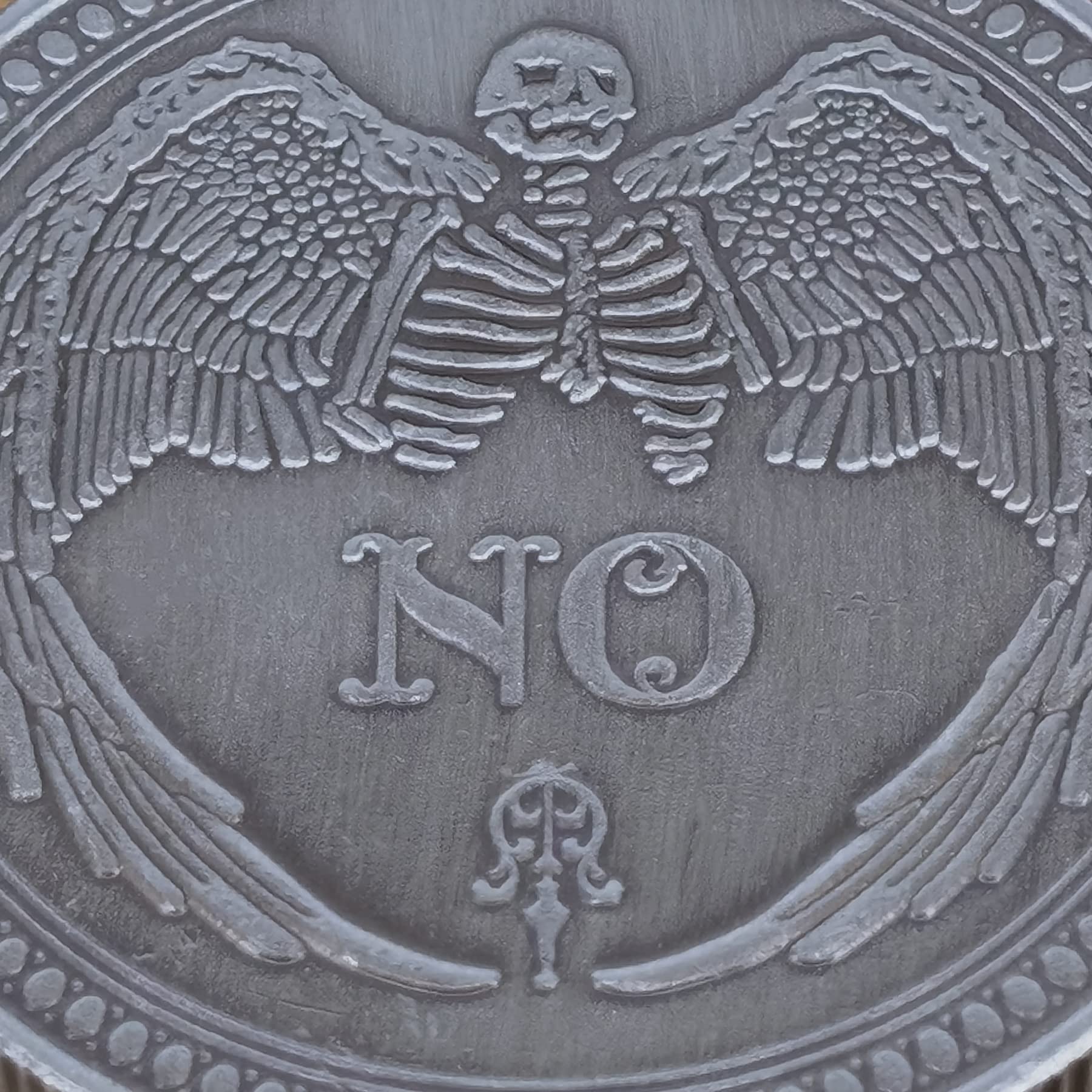 Yes No Decision Maker Challenge Coin - Collector's Medallion Souvenir in Silver | Perfect for Office Meetings, Gifts & Bar Games