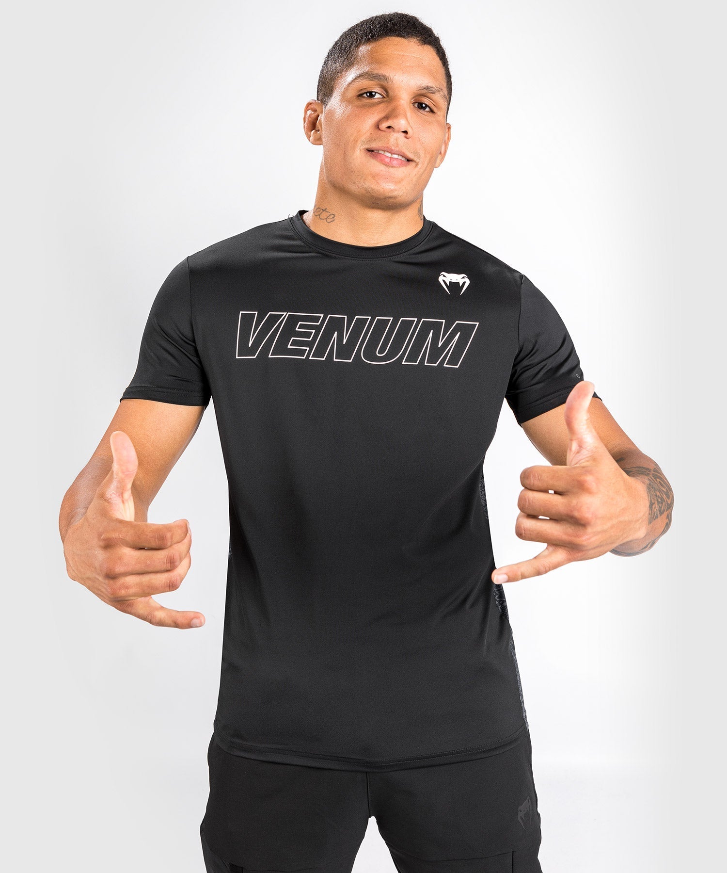 Venum Classic Evo Dry Tech T-Shirt for Men - Moisture Wicking Workout & Gym Shirt - Black/White - Perfect for MMA Training, Fitness & Casual Wear