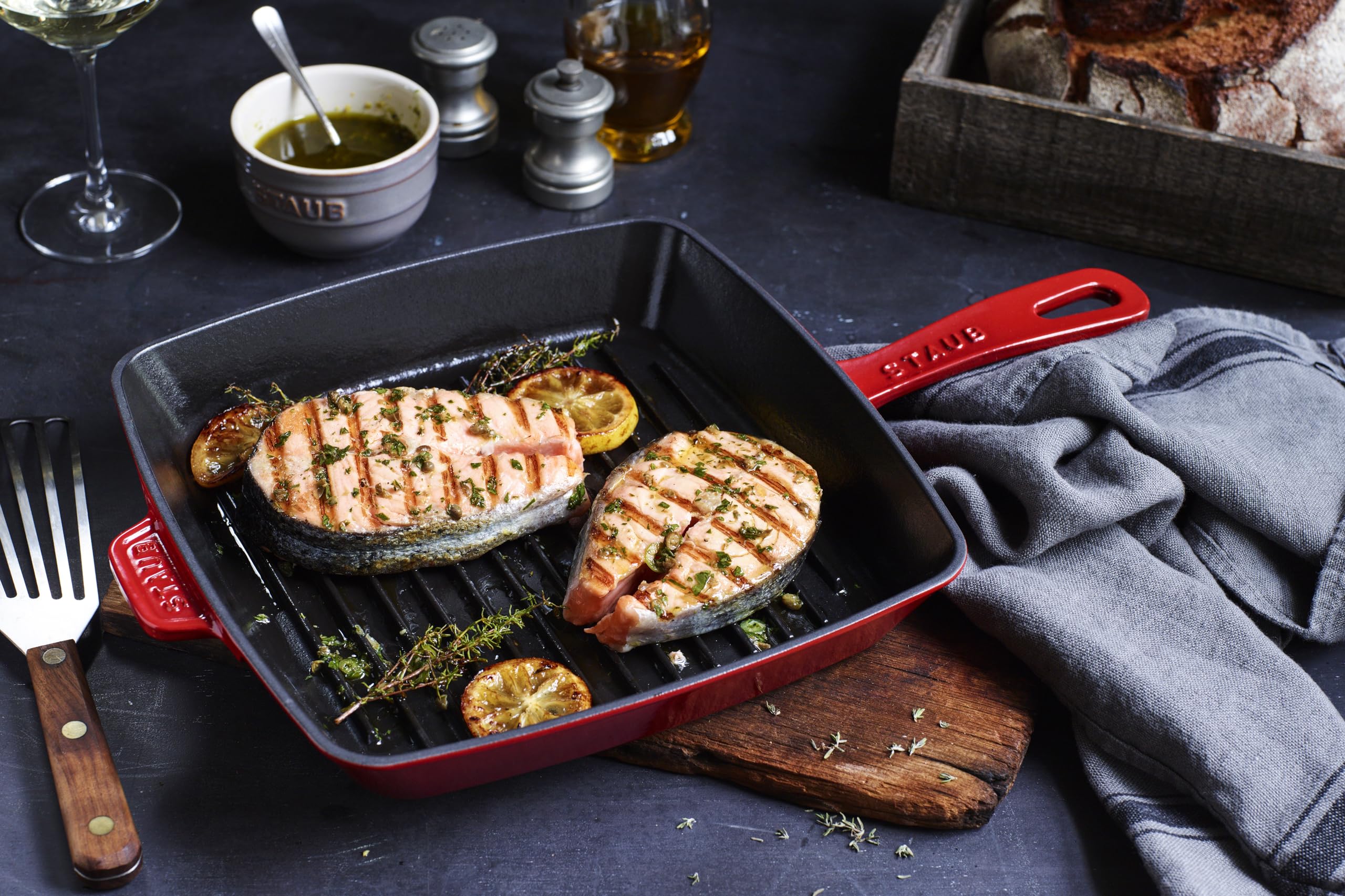 Staub 26cm Cast Iron Grill Pan - Cherry Red, Induction Compatible, Perfect for Grilling Steaks, Burgers & Vegetables on Stovetop or Oven
