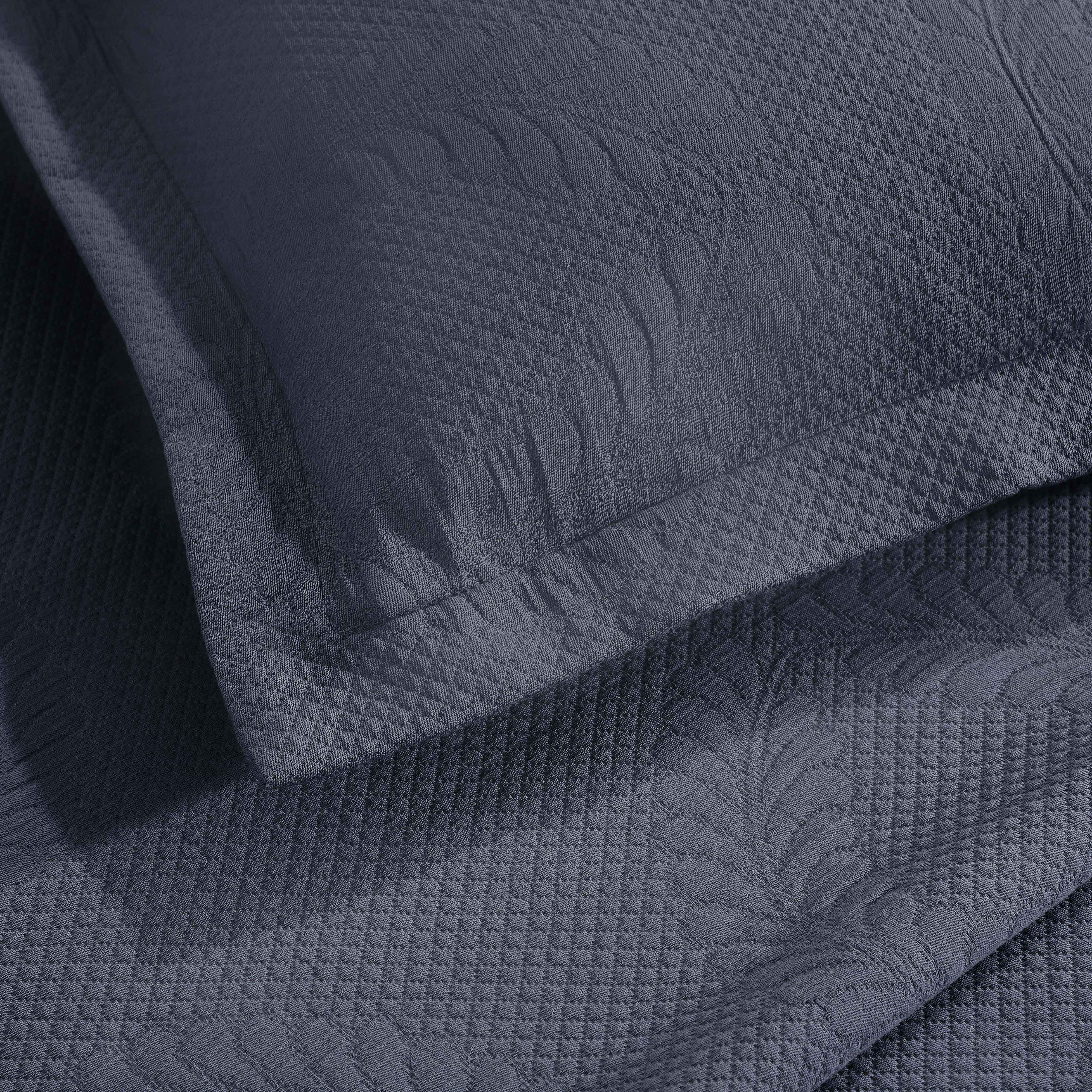 Peploi Cotton Medium Weight Matelasse Bedspread and Sham Set - Queen Size, White Textured Bed Cover with Matching Shams - Perfect for Master Bedroom, Guest Room & Hotel Decor