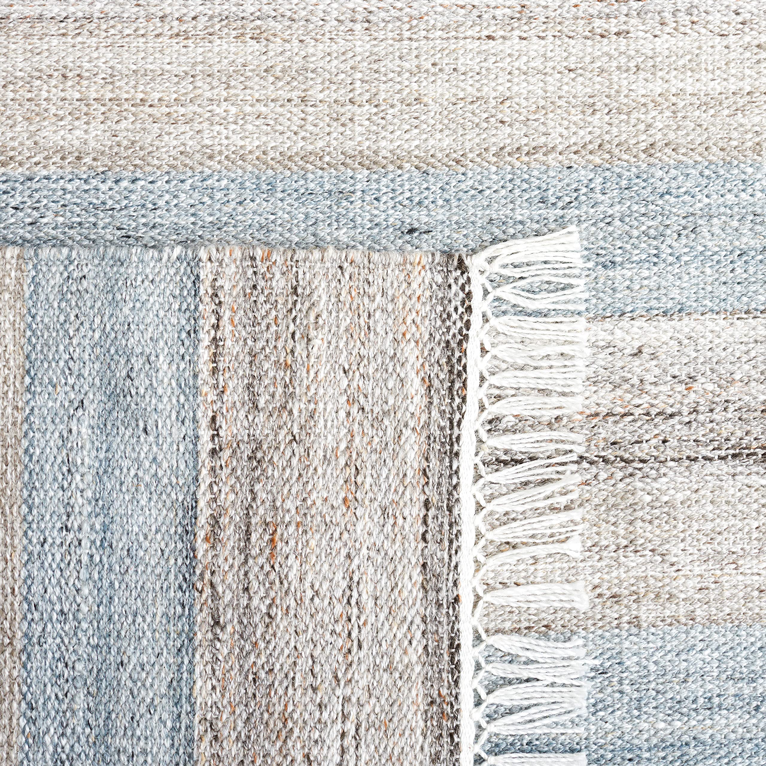SAFAVIEH Striped Kilim Collection 7' Square Grey/Beige STK107F Flatweave Area Rug for Living Room, Dining Room & Bedroom - Soft & Durable Home Decor for Modern Spaces