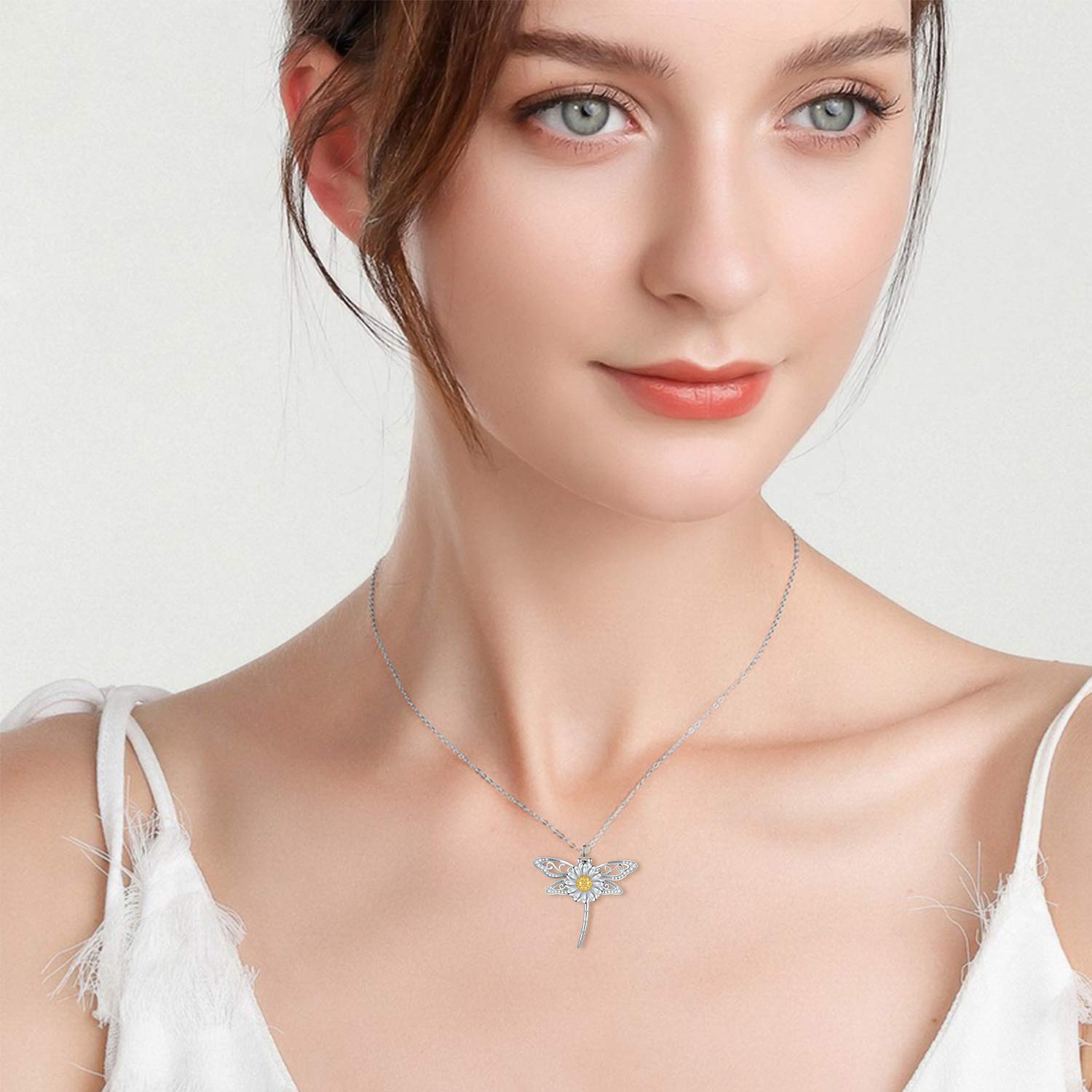 Custom Photo Locket Necklace for Women - Butterfly, Dragonfly, Bee & Owl Designs - Personalized Jewelry Gift for Mom, Wife, Girlfriend - Perfect for Birthdays, Anniversaries & Special Occasions