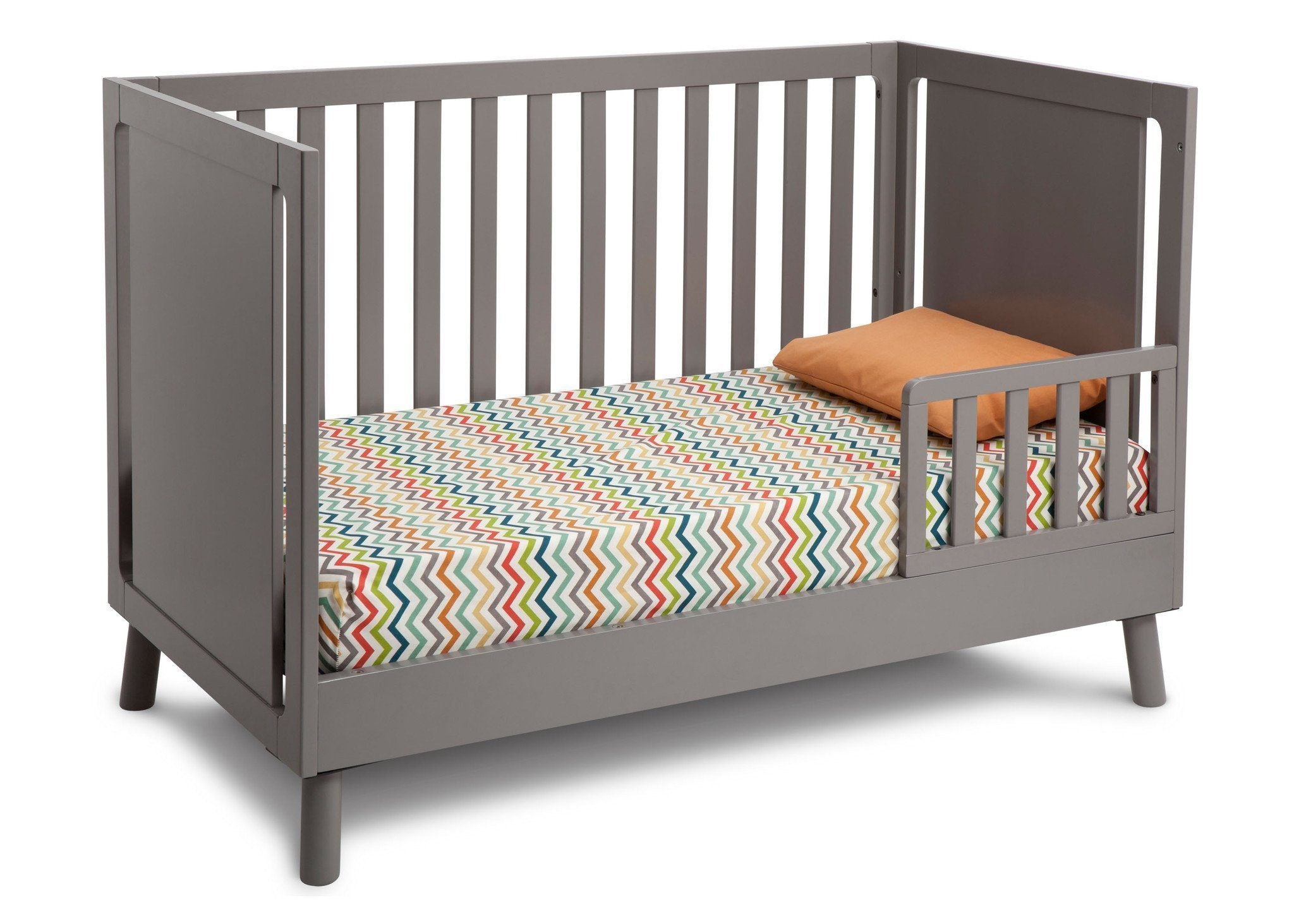 Manhattan 3-in-1 Convertible Baby Crib - Toddler Bed & Daybed - Modern Nursery Furniture for Newborns & Kids - Perfect for Small Spaces & Growing Families