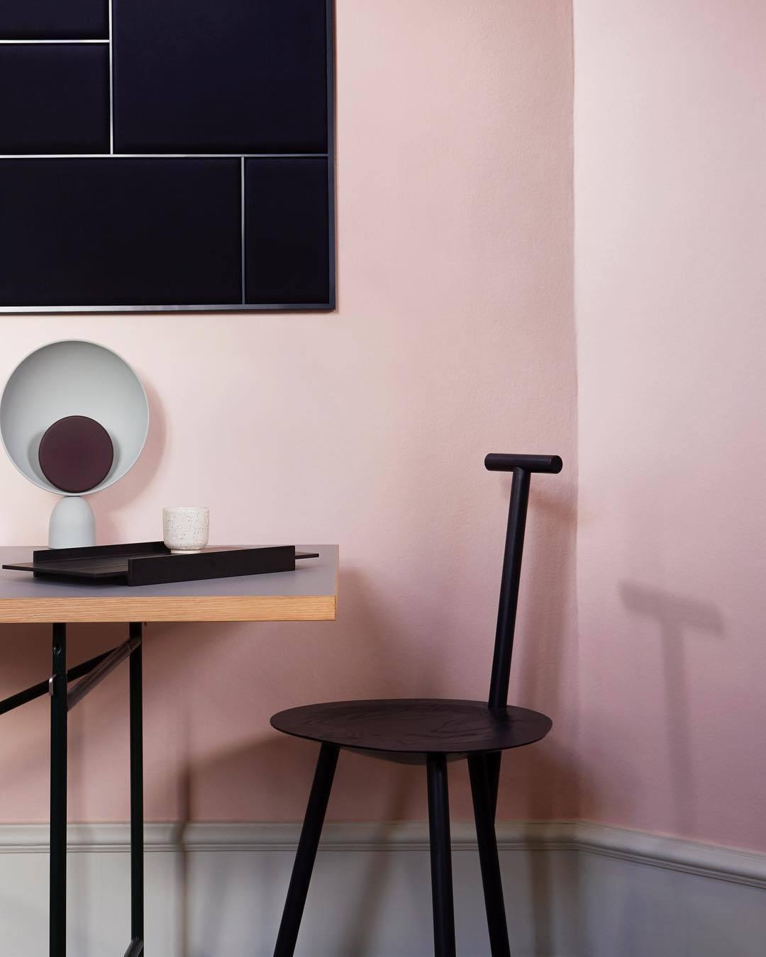 Blooper Table Lamp - Modern LED Desk Light for Home Office, Bedroom & Living Room - Perfect for Reading, Working & Decor