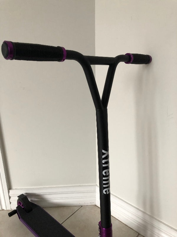 Xtreme Stunt Scooter Pro - High Performance Trick Scooter for Kids & Adults - Durable Aluminum Deck & Smooth Wheels - Perfect for Skate Parks, Street Stunts & Freestyle Riding