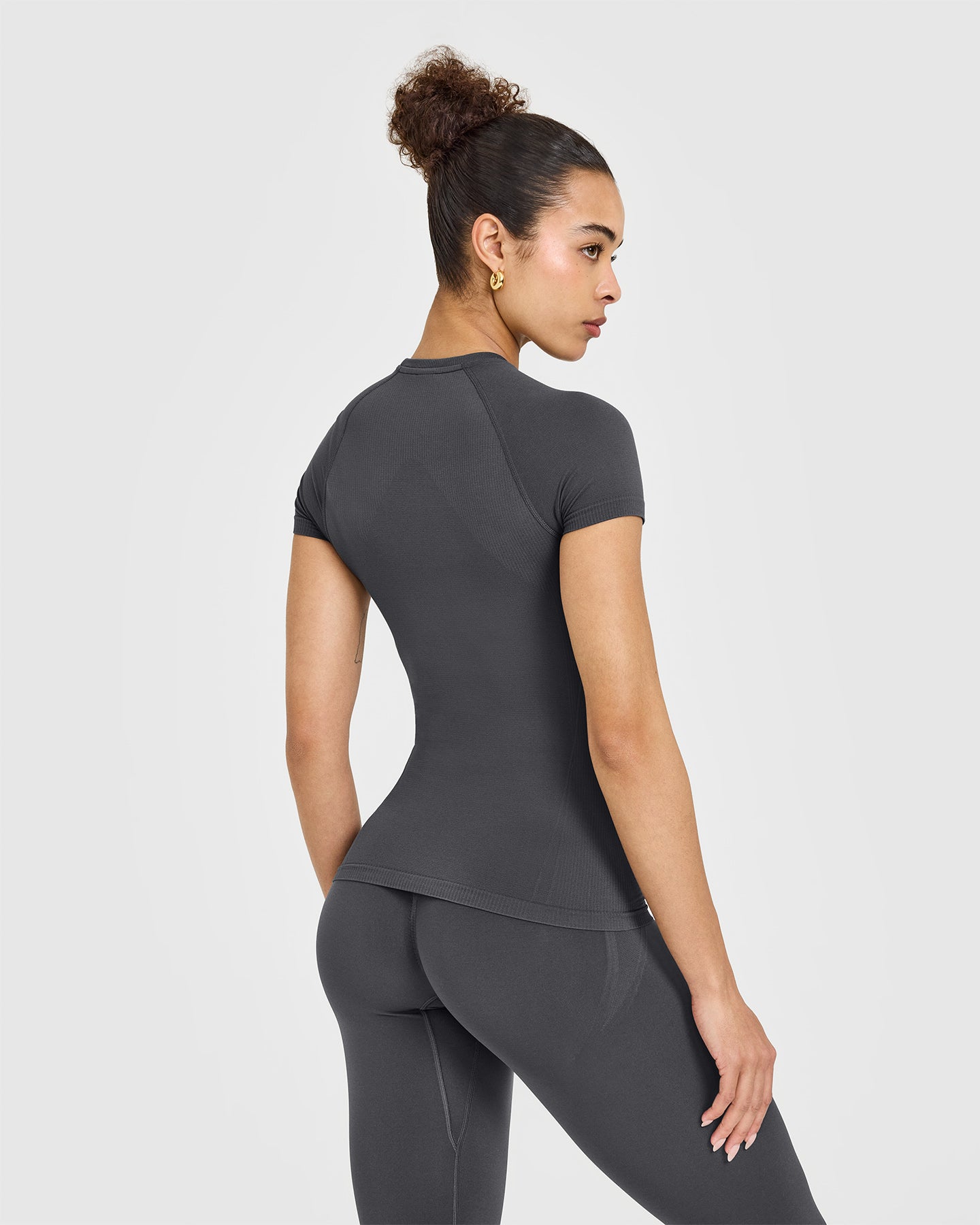 Seamless Fitted Top for Women - Comfortable Stretch Yoga Shirt | Perfect for Workouts, Yoga & Everyday Wear
