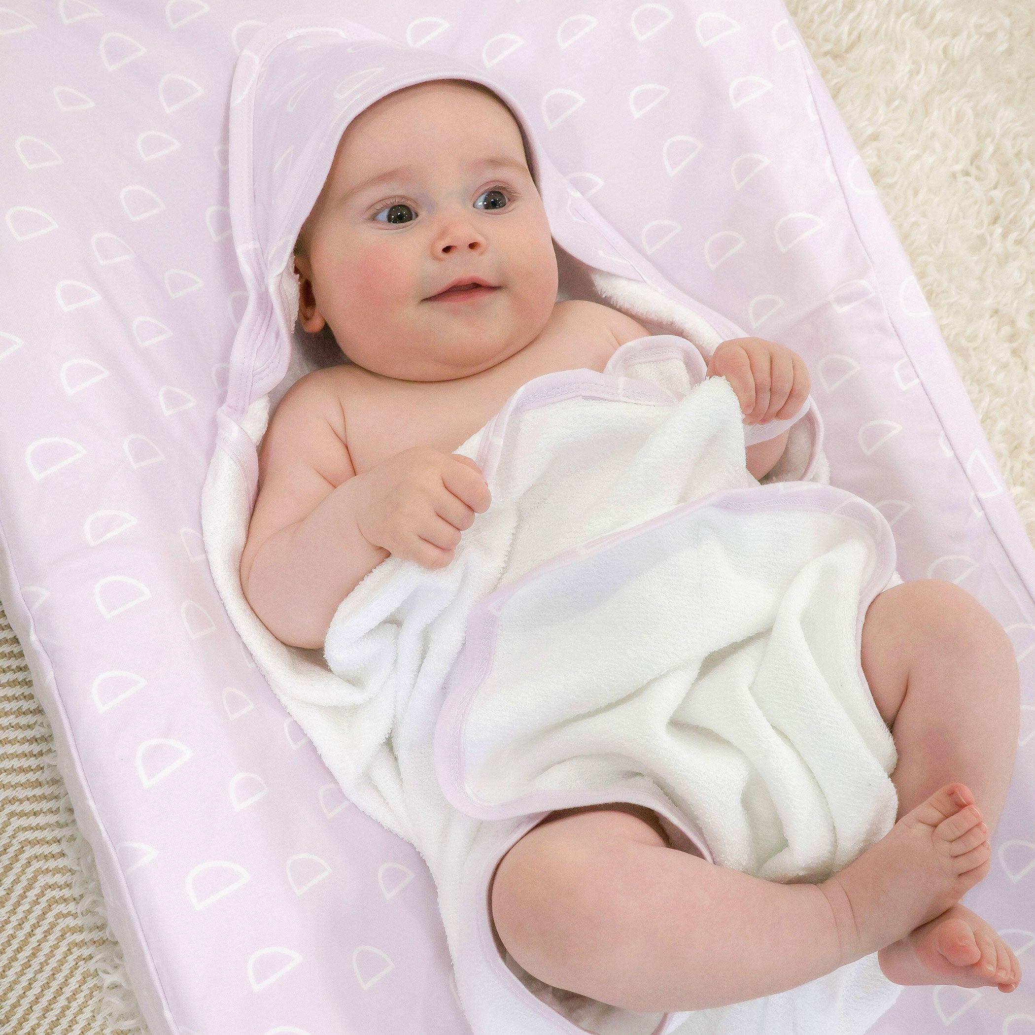 Nordic 2-Pack Hooded Baby Towel Set - Soft Peach & Lilac for Newborns, Infants & Toddlers - Perfect for Bath Time, Swimming & Beach Outings