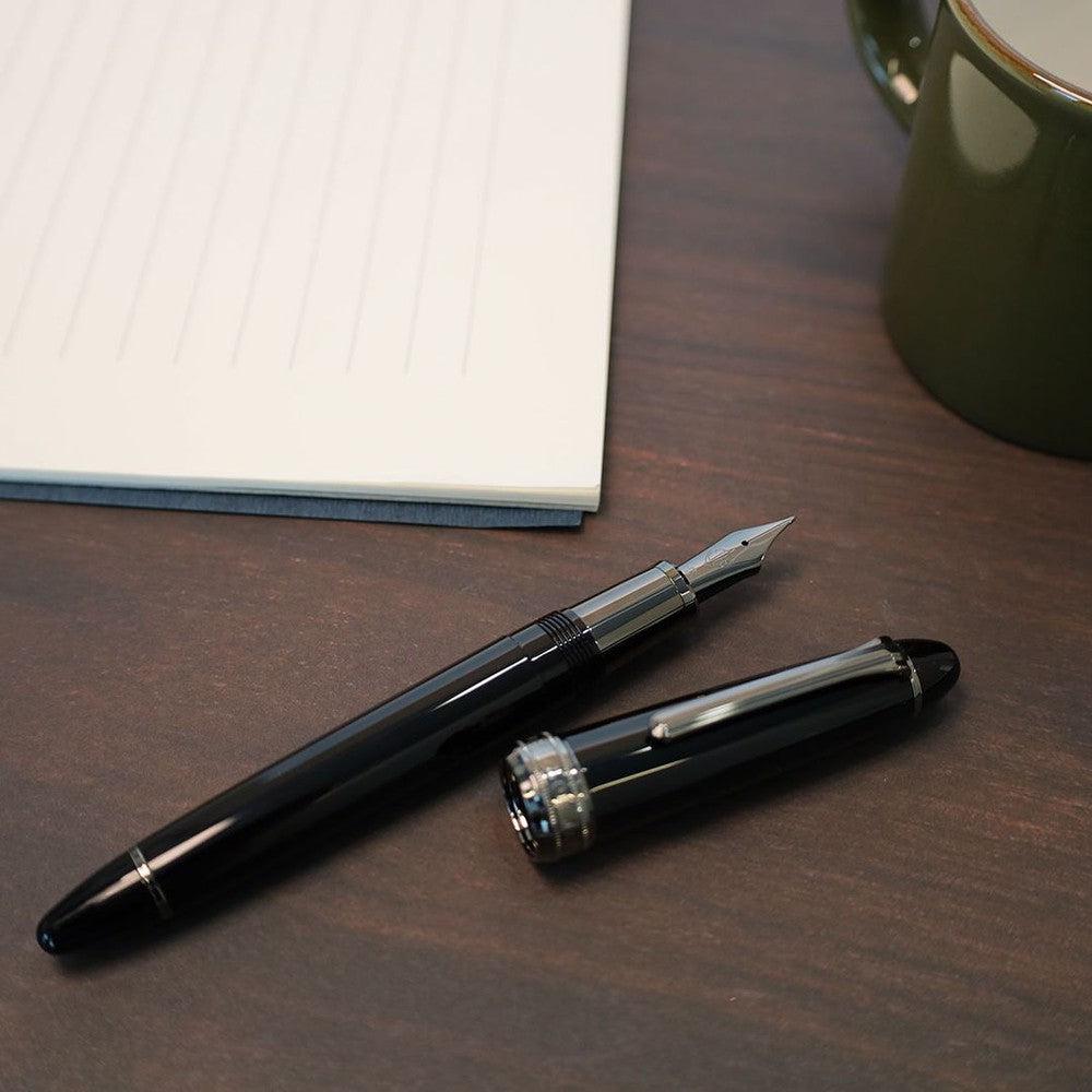 Sailor Fountain Pen Naginata Togi - Premium Black Trim Calligraphy Pen for Writing, Journaling & Gift Giving