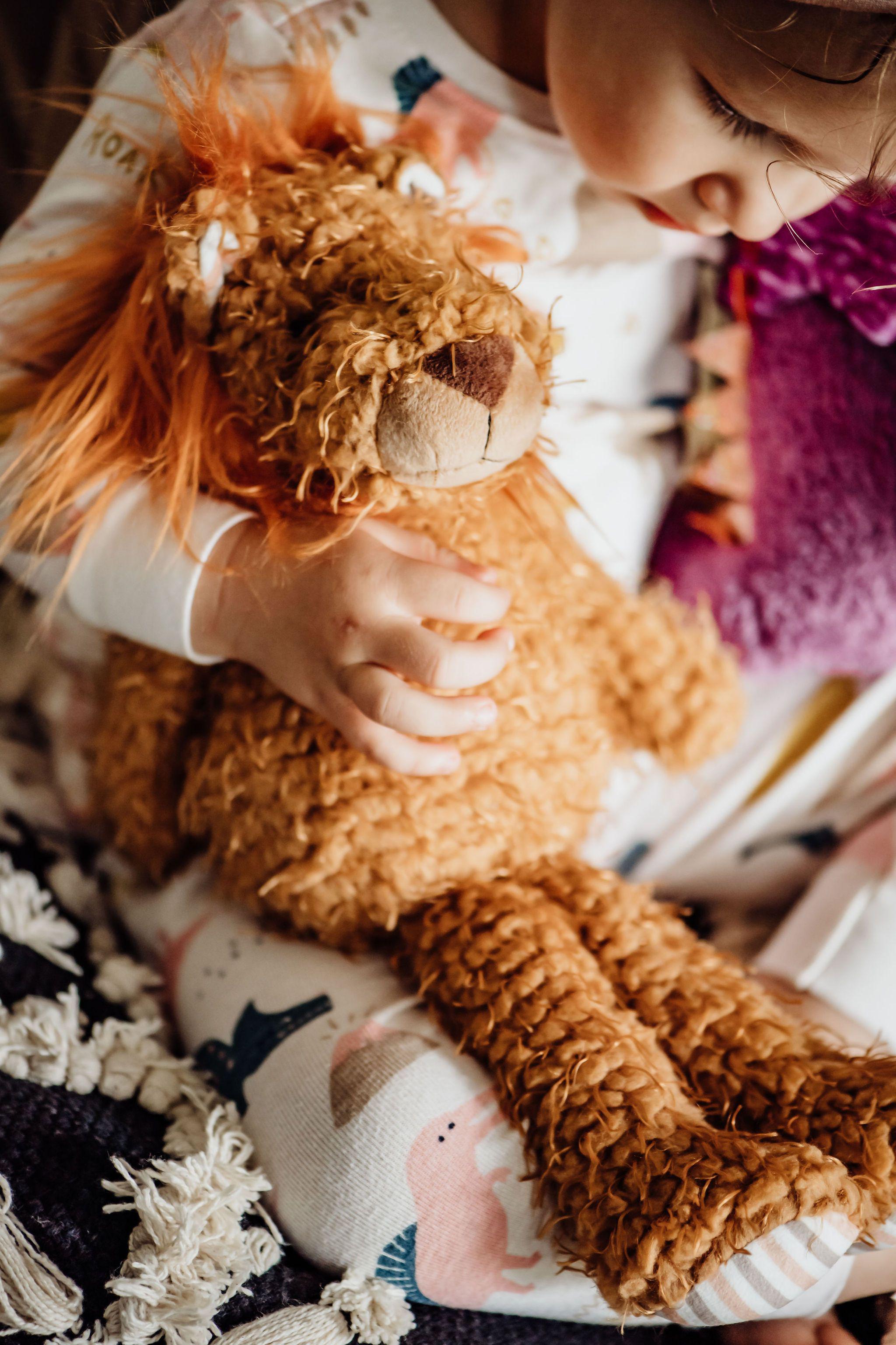 Leon the Lion Stuffed Animal - Soft Plush Toy for Kids, Collectors & Gifts | Perfect for Cuddling, Nursery Decor & Lion-Themed Parties