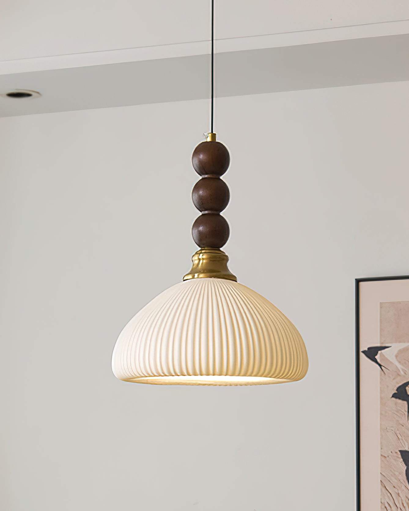 Chic and Modern Chrasy Pendant Lamp - Elegant Hanging Light Fixture for Dining Room, Kitchen Island, or Bedroom Decor