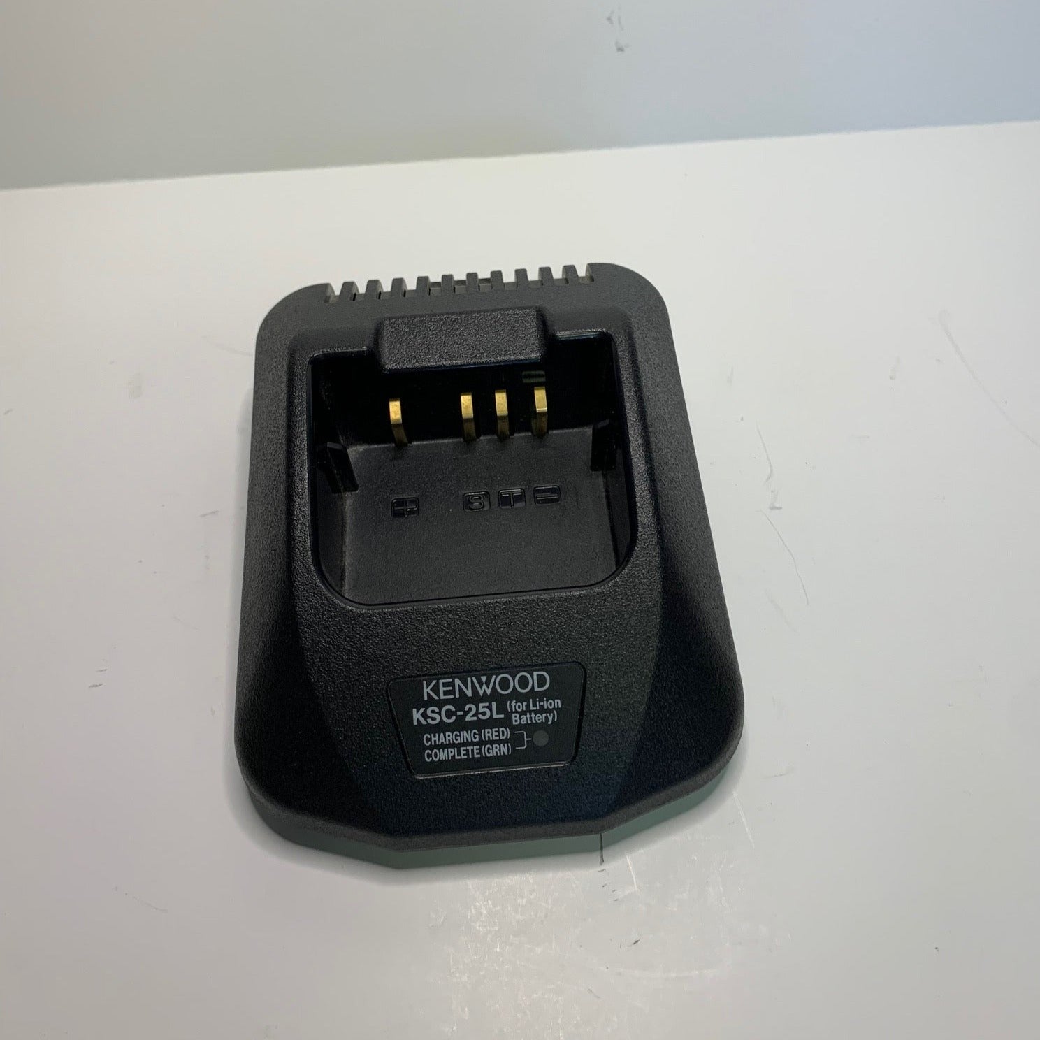 Kenwood KSC 25L Lithium Single Radio Rapid Charger with Power Supply - Fast Charging for Two-Way Radios - Perfect for Emergency Responders, Security Personnel & Outdoor Adventures