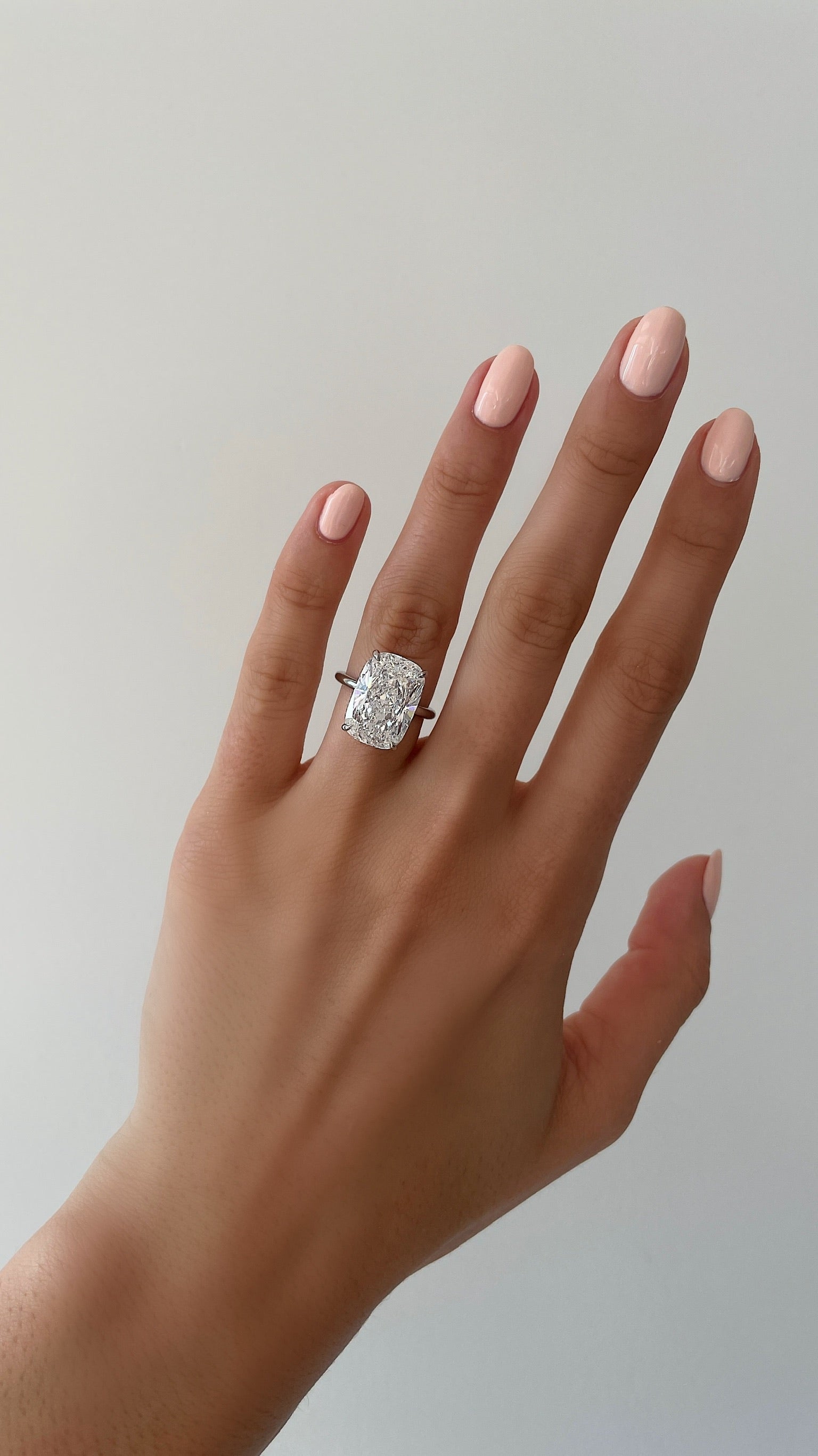 10.01 Cushion Cloud Solitaire Ring – Dainty & Elegant Wedding Band for Women – Perfect for Engagement, Anniversary, or Everyday Wear