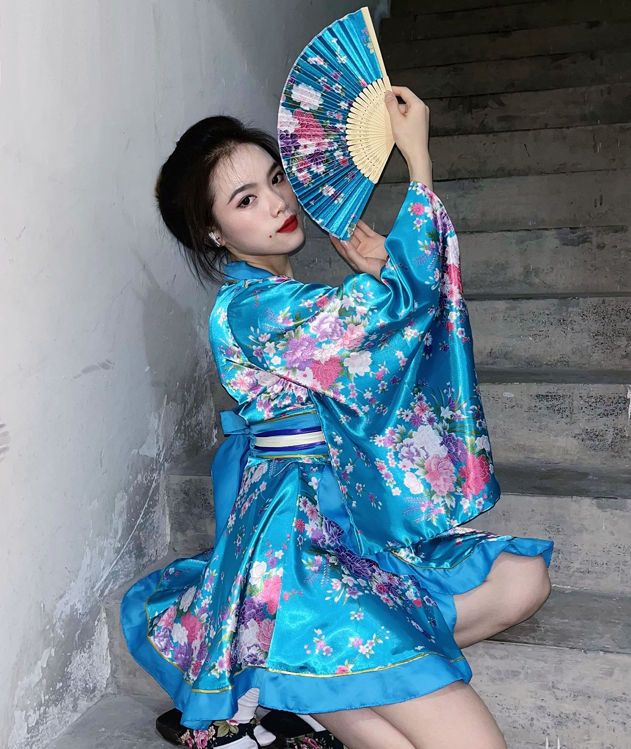 Japanese Anime Women's Dance Kimono Robe with Silk Folding Fan & Tabi Socks Set - Traditional Cosplay Costume for Halloween, Stage Performances and Themed Parties