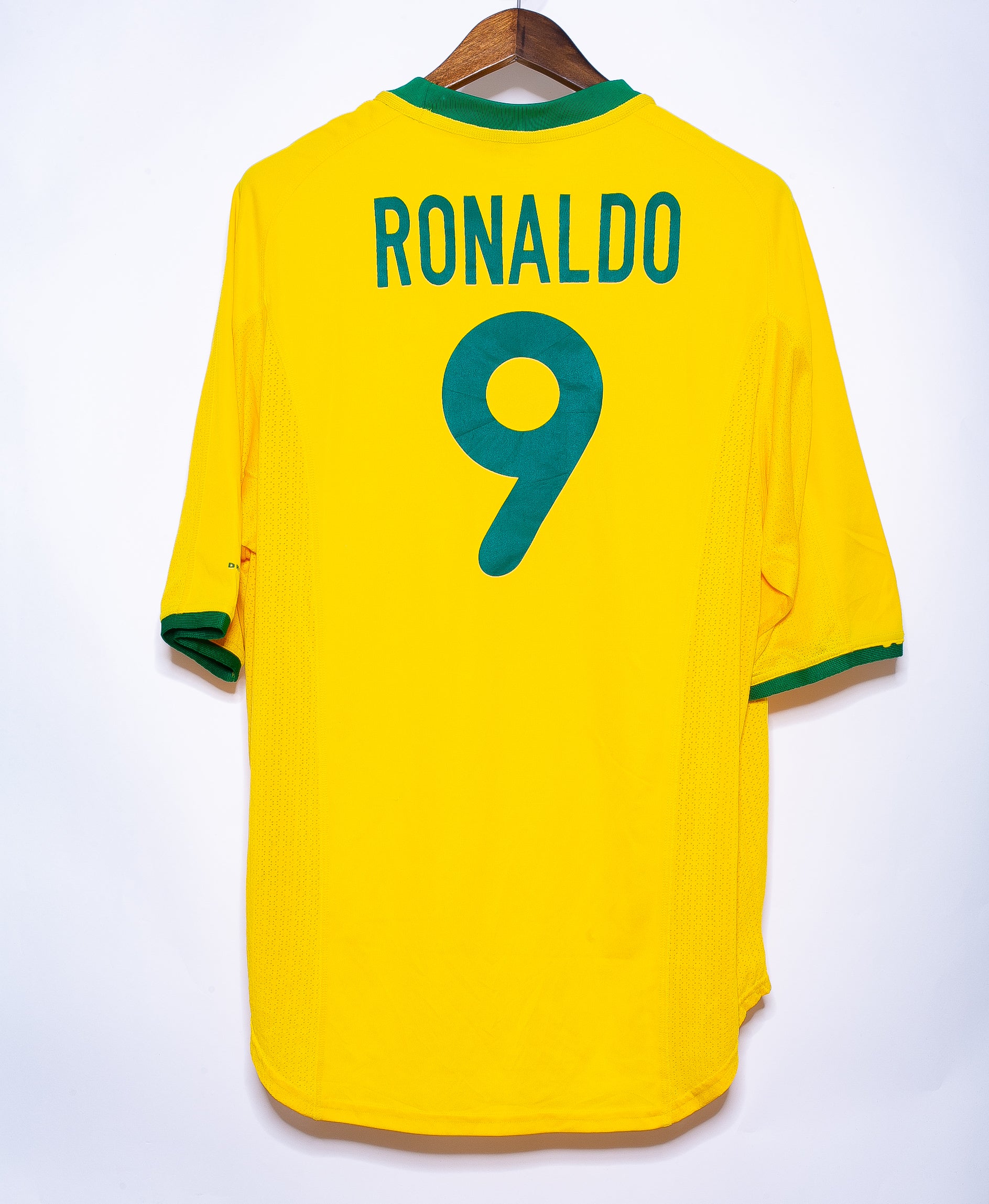 2000 Brazil Home #9 Ronaldo Soccer Jersey (XL) - Authentic Football Shirt for Fans, Collectors & Match Days