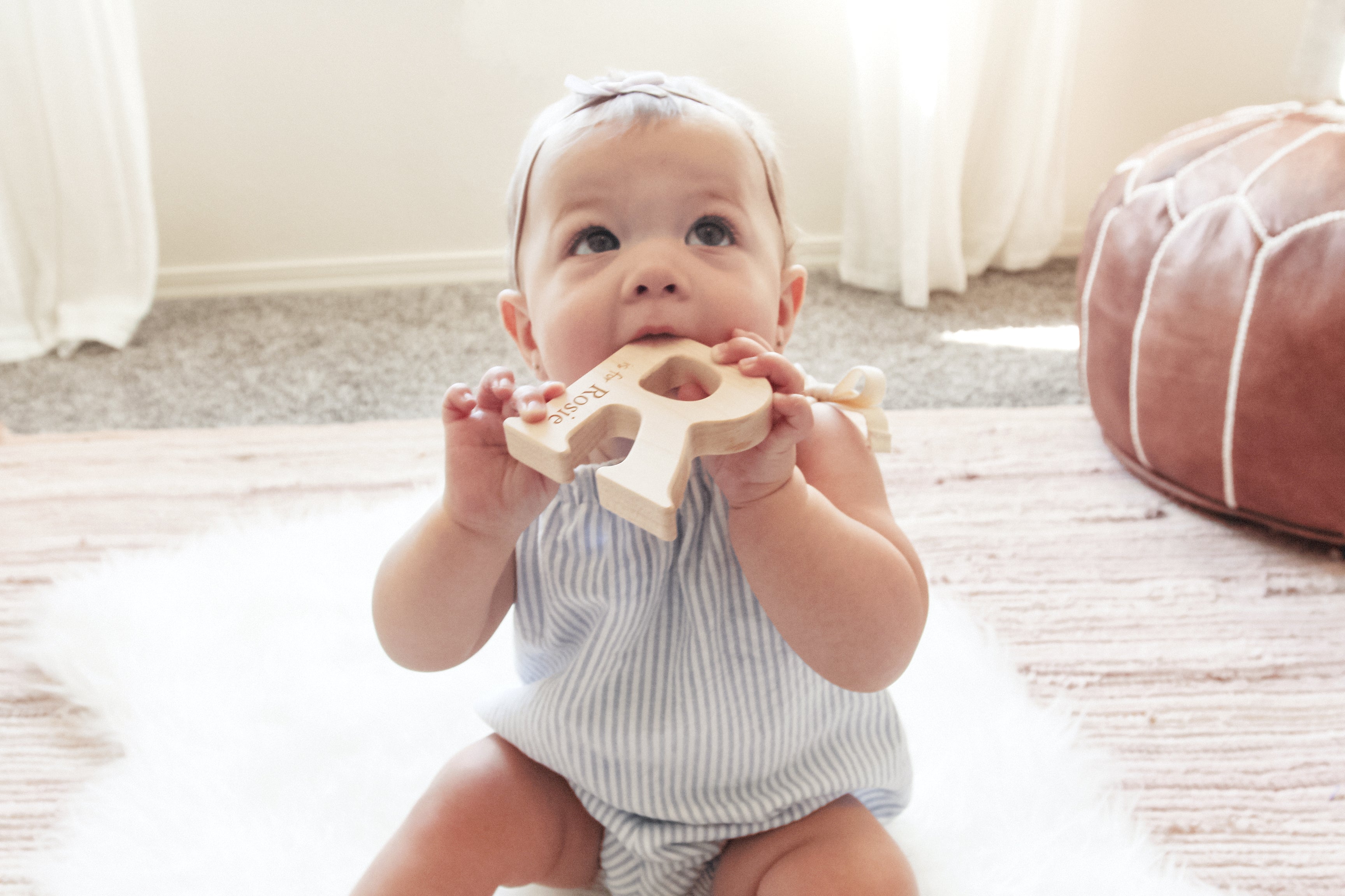 Natural Wooden Guitar Teether for Babies - Safe & Non-Toxic Teething Toy for Infants - Perfect for Soothing Sore Gums at Home or On-the-Go