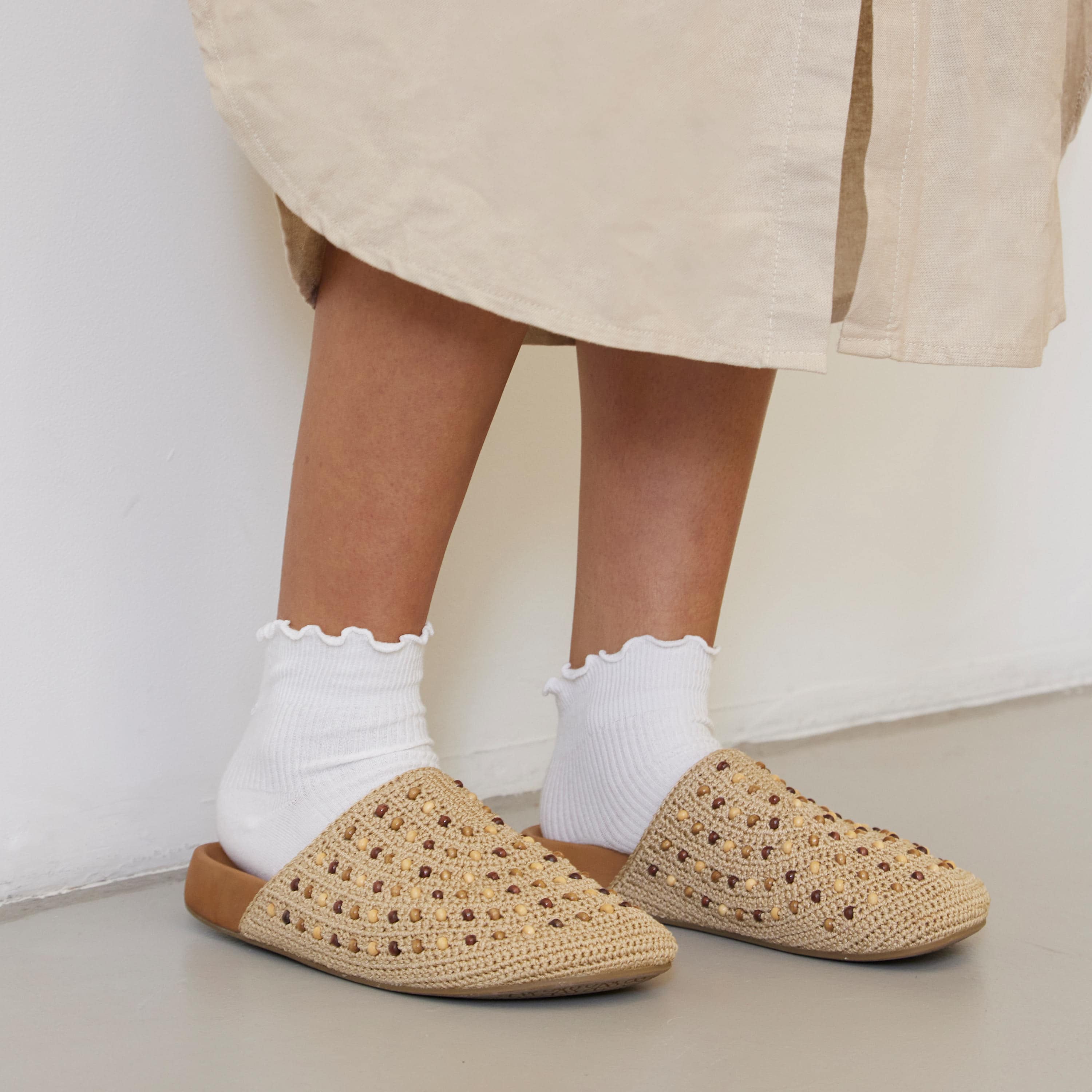 Handmade Crochet Bolinas Clogs with Natural Bamboo Beads - Comfortable Boho Chic Sandals for Beach, Garden & Summer Outfits