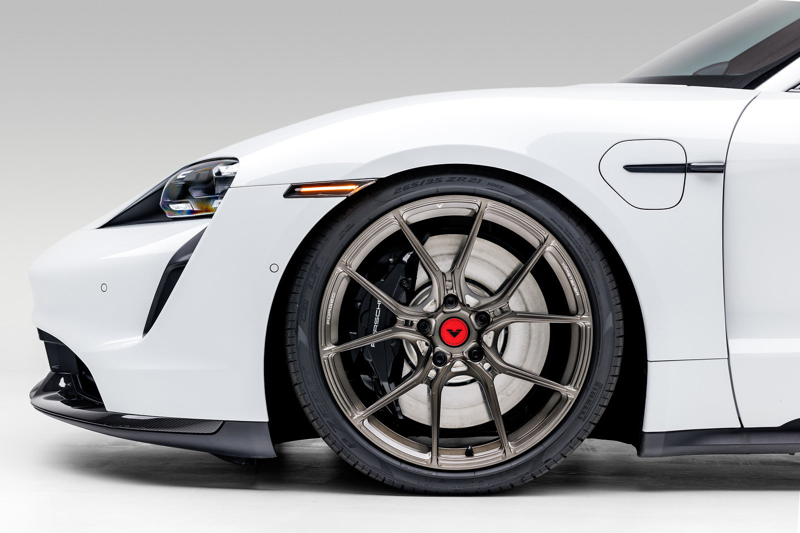 Porsche Taycan 21