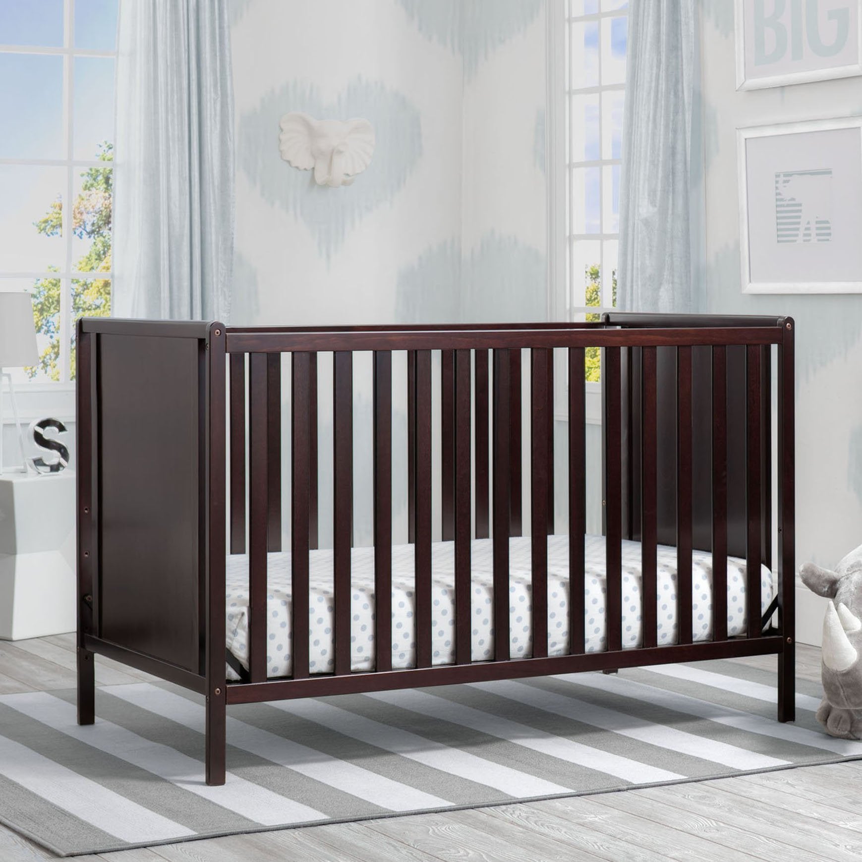 Heartland Classic 4-in-1 Convertible Crib - Toddler Bed, Daybed & Full Size Bed | Safe Nursery Furniture for Baby & Kids Room | Perfect for Newborns, Infants & Growing Children