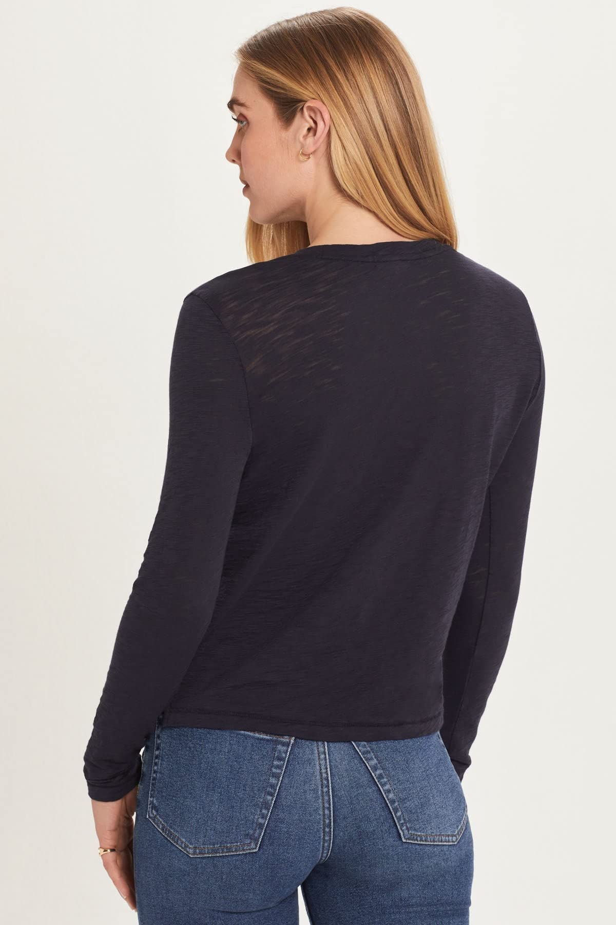 Women's Signature Slub Long Sleeve Boyfriend T-Shirt - Soft & Comfortable Casual Top for Everyday Wear, Street Style, and Layering Outfits