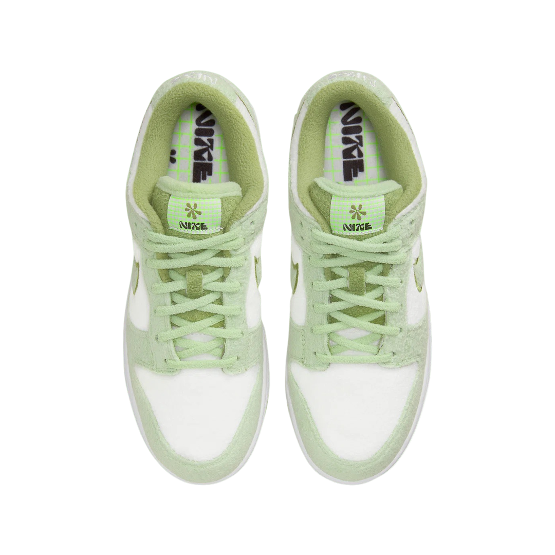 Nike Women's Dunk Low Honeydew SE Sneakers - Light Green & Phantom Colorway for Casual Wear, Running & Street Style Fashion