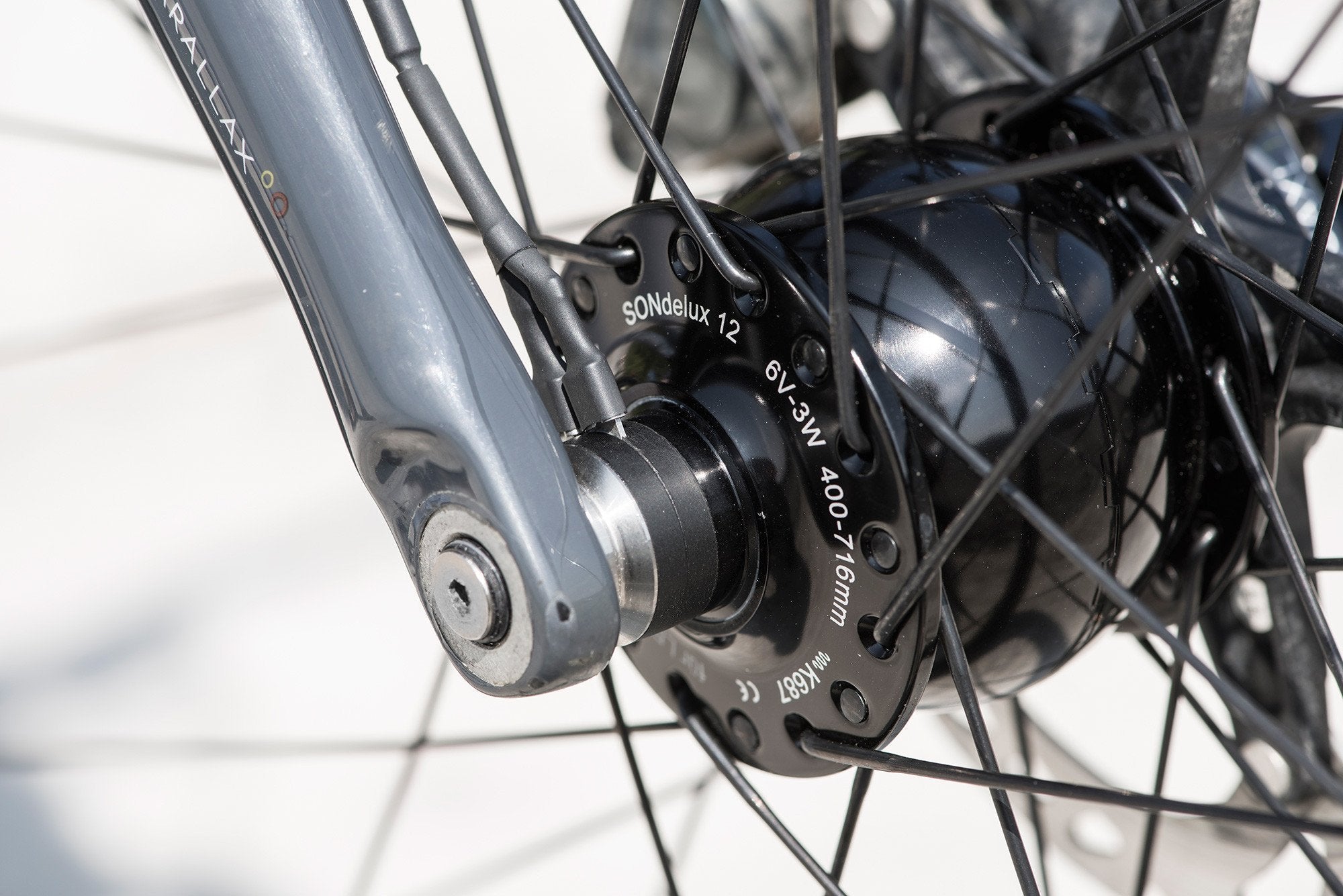 HUNT SuperDura Dynamo Disc Wheelset - High Performance Bicycle Wheels for Road & Gravel Biking | Durable & Lightweight Cycling Wheels for Commuting, Touring & Adventure Rides