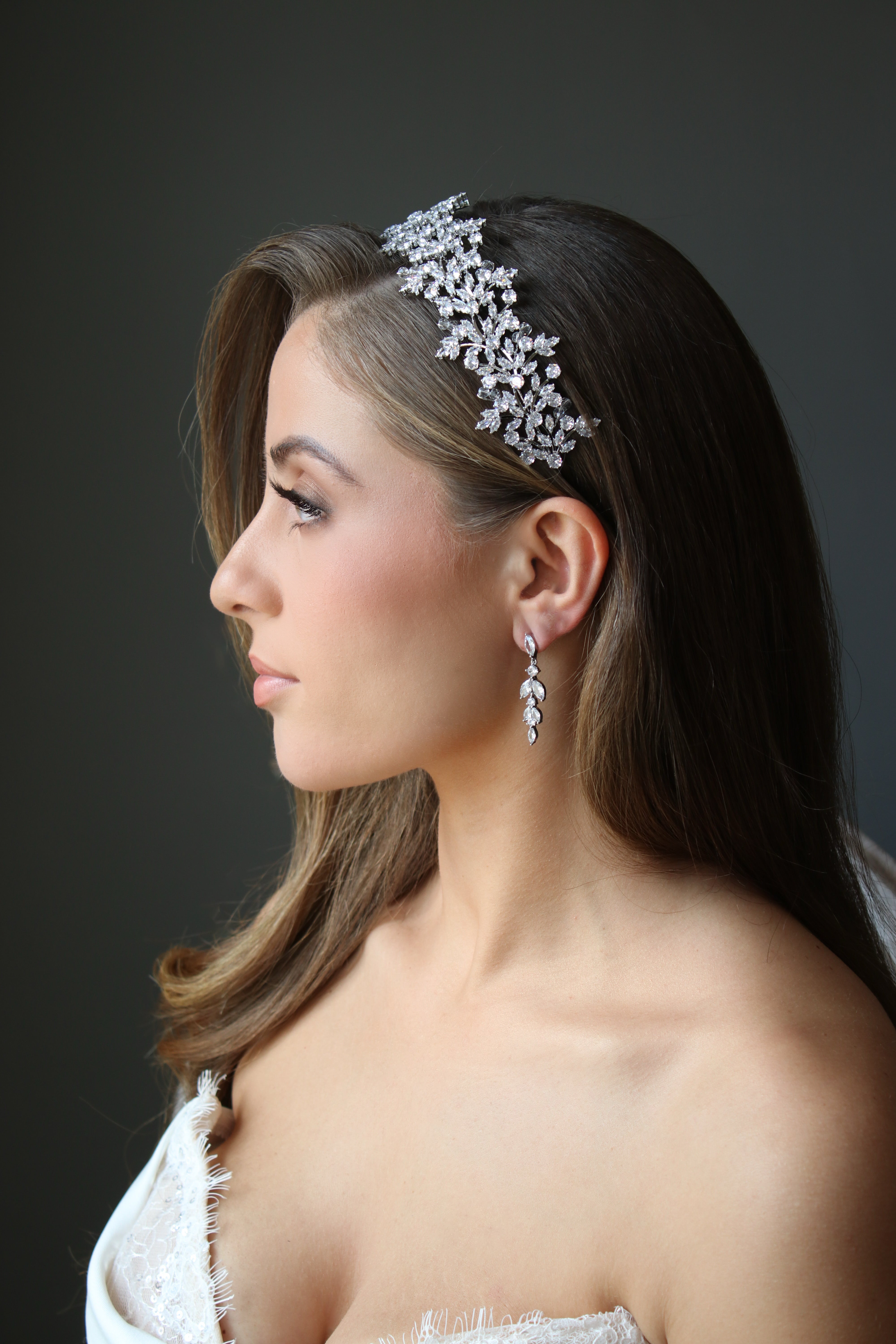 ELIZABETH Simulated Diamond Wedding Earrings for Women - Elegant Bridal Jewelry, Cubic Zirconia Stud Earrings for Bride, Anniversary Gift, Party & Special Occasion Accessories