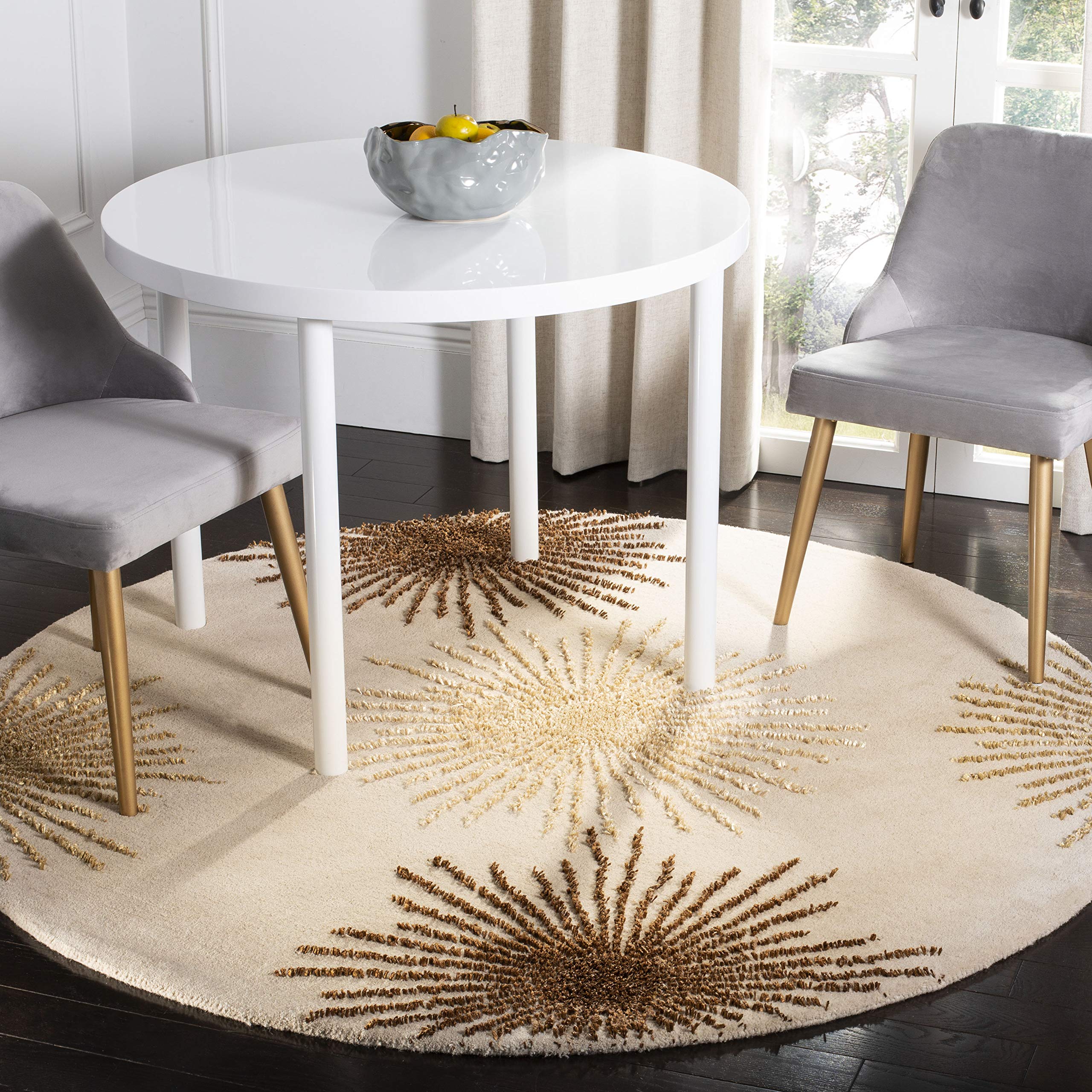 SAFAVIEH Soho Collection 6-Foot Round Beige Area Rug SOH712A - Handmade Starburst Design with Premium Wool & Viscose - Perfect for Living Room, Bedroom, or Office Decor