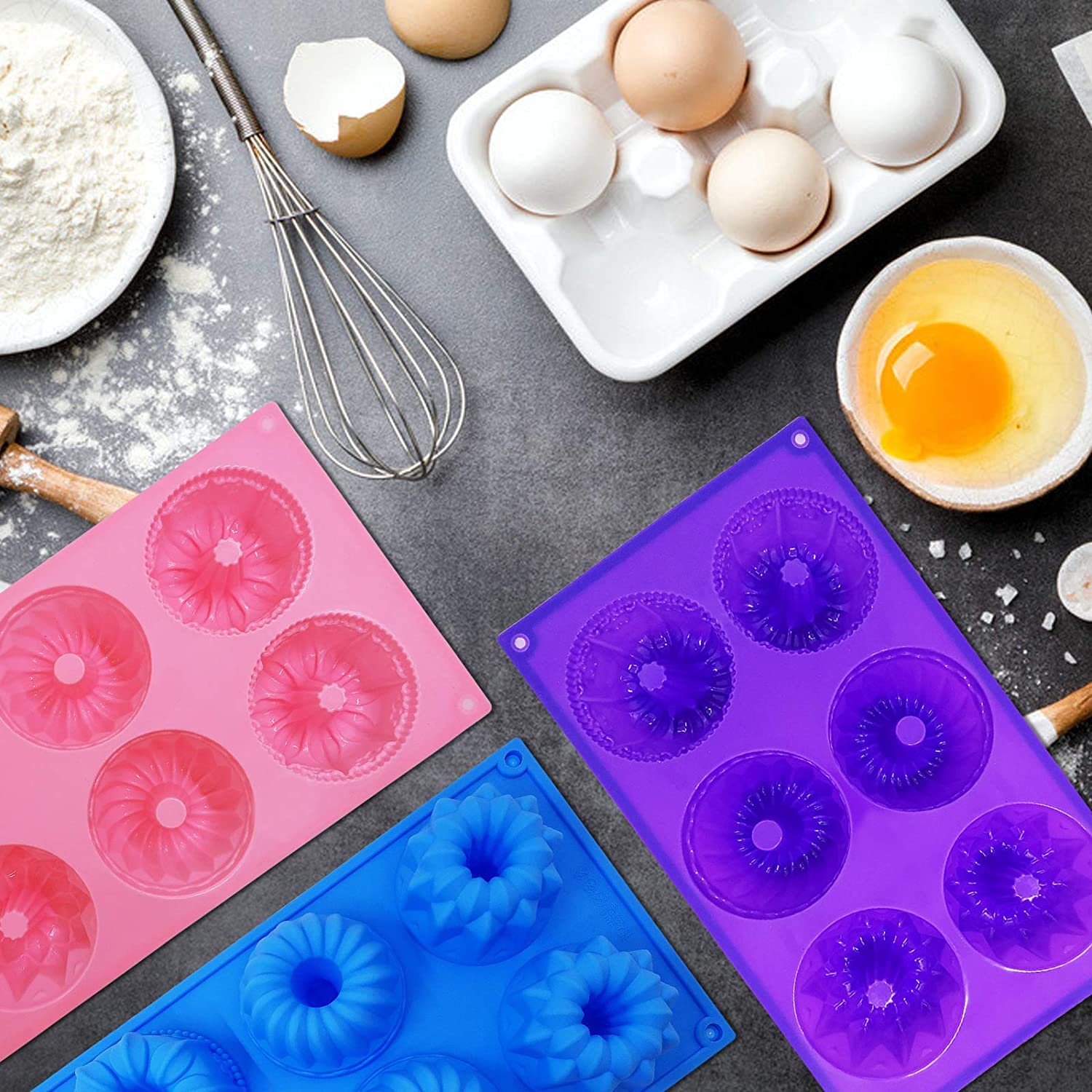 Skytail Mini Bundt Cake Pan - Silicone Flower Crown Shape Fluted Tube Mold for Baking, Non-Stick Food Grade (Perfect for Jelly, Pudding, Cupcakes, Donuts, Cornbread & Brownies) - Ideal for Birthday Parties, Tea Time & Holiday Desserts