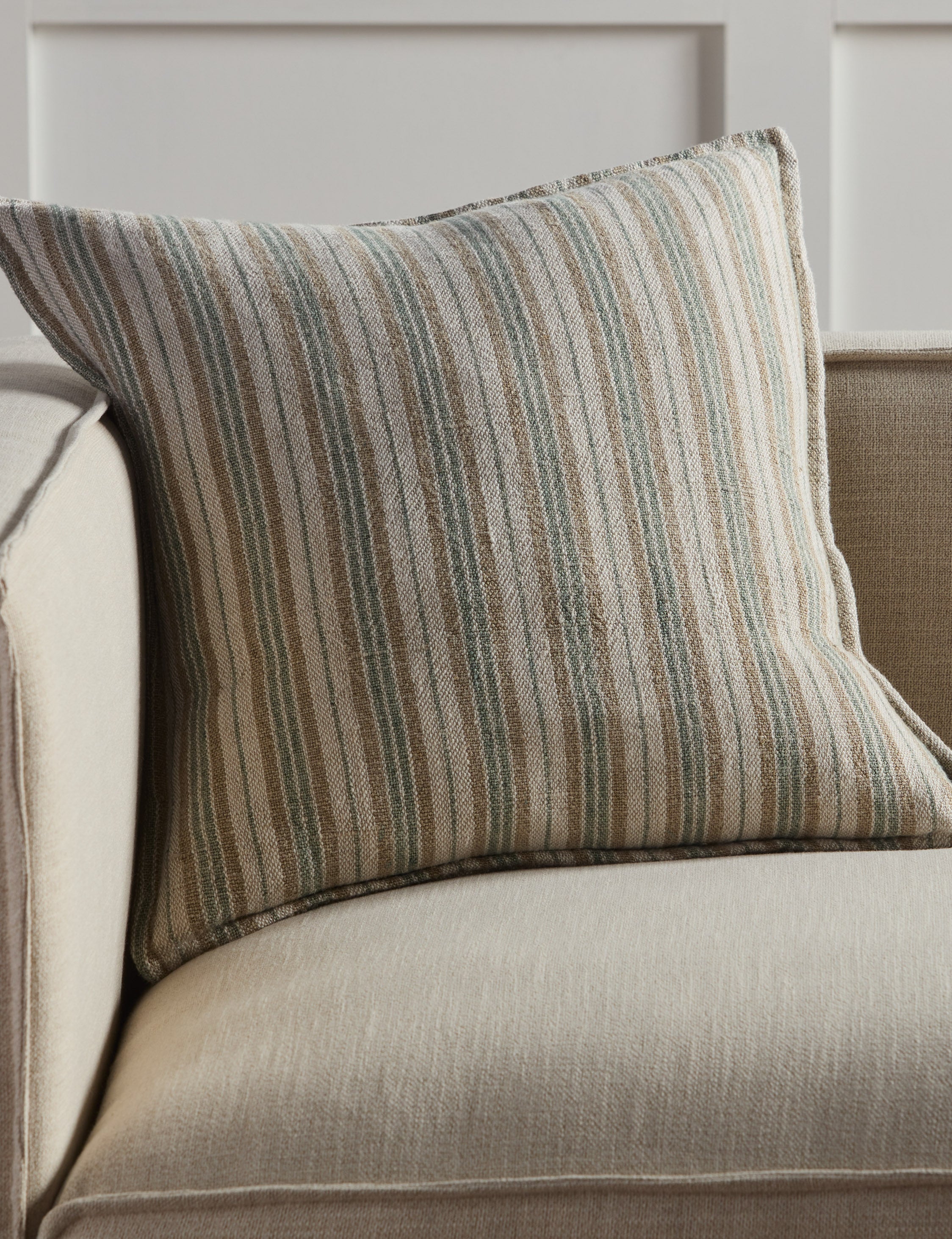 Premium Baptiste Linen Pillow Cover - 100% Natural French Flax Linen - Breathable & Hypoallergenic - Perfect for Bedroom, Living Room & Nursery Decor