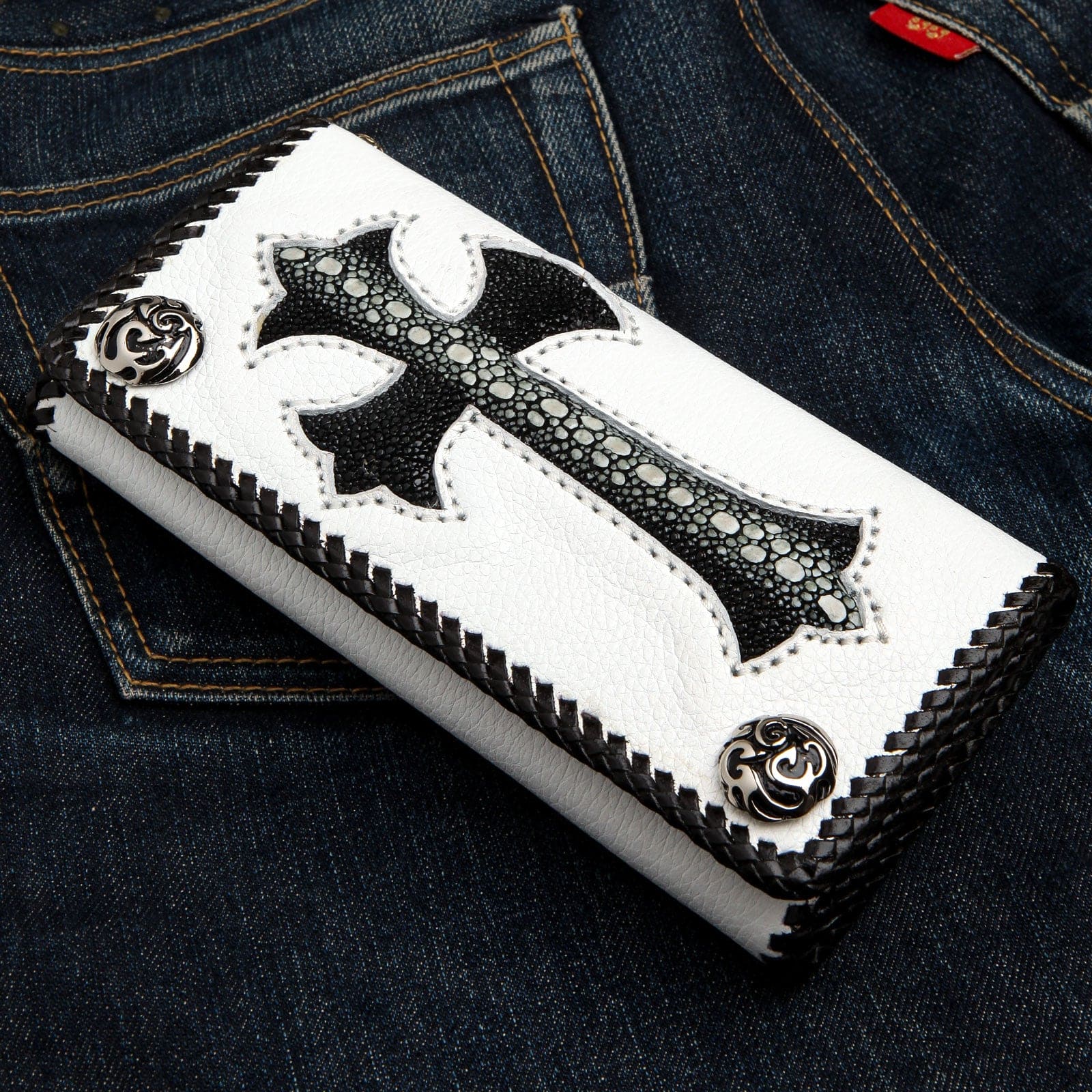 Stingray Cross Carved Genuine White Leather Biker Wallet for Men - Stylish RFID Blocking Motorcycle Wallet with Money Clip (Perfect for Bikers, Travel & Everyday Use)