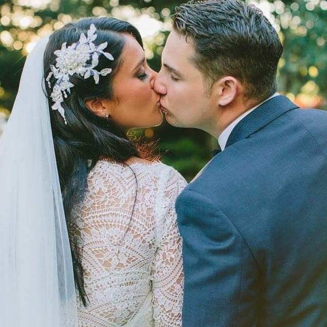 Vintage Lace Bridal Headpiece with Pearls – Best-Selling Wedding Hair Accessory by Kezani | Perfect for Boho, Vintage & Romantic Weddings