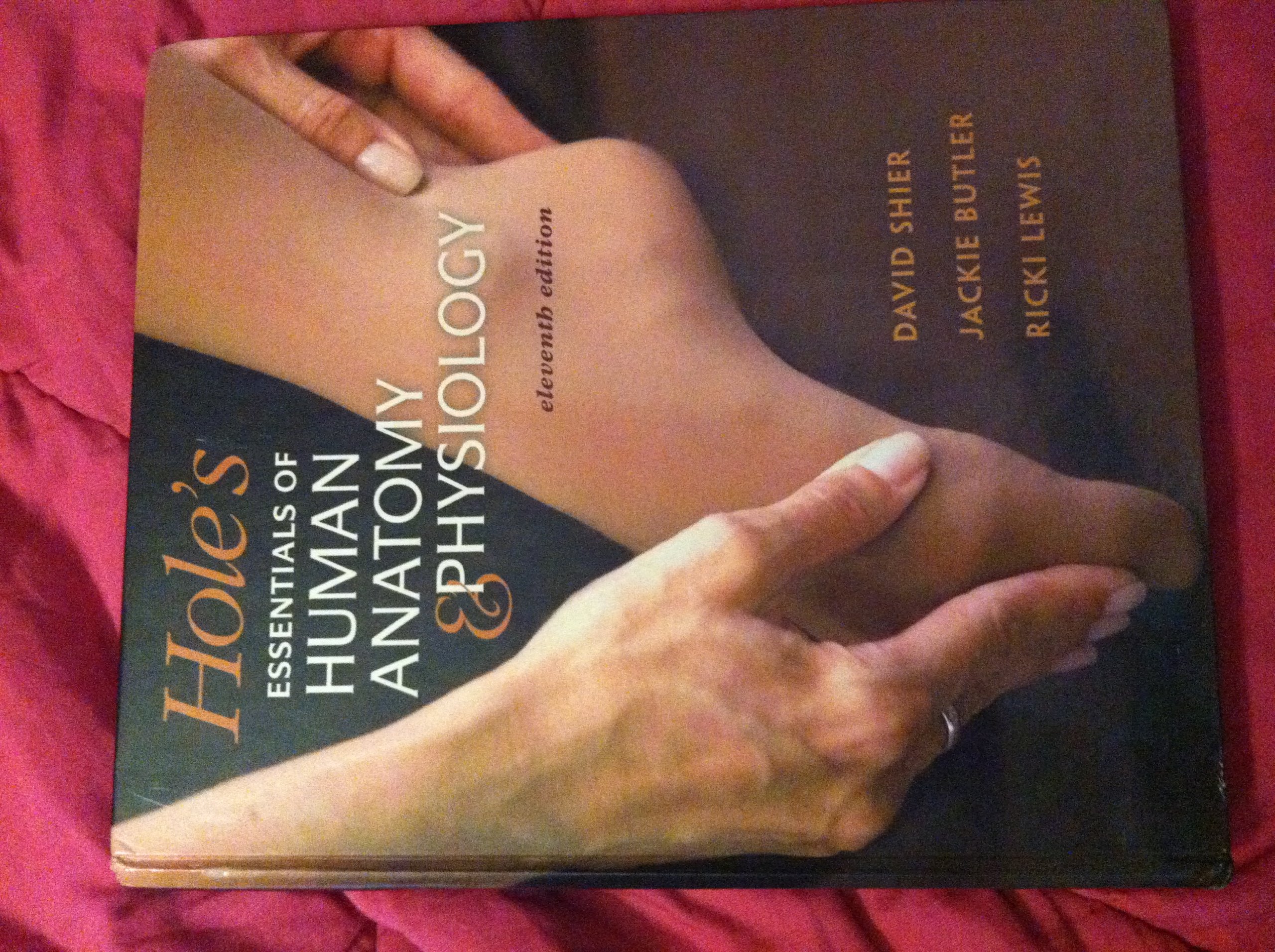 Hole's Essentials of Human Anatomy & Physiology, 11th Edition - Comprehensive Textbook for Medical Students & Nursing Education | Perfect for College Courses & Self-Study