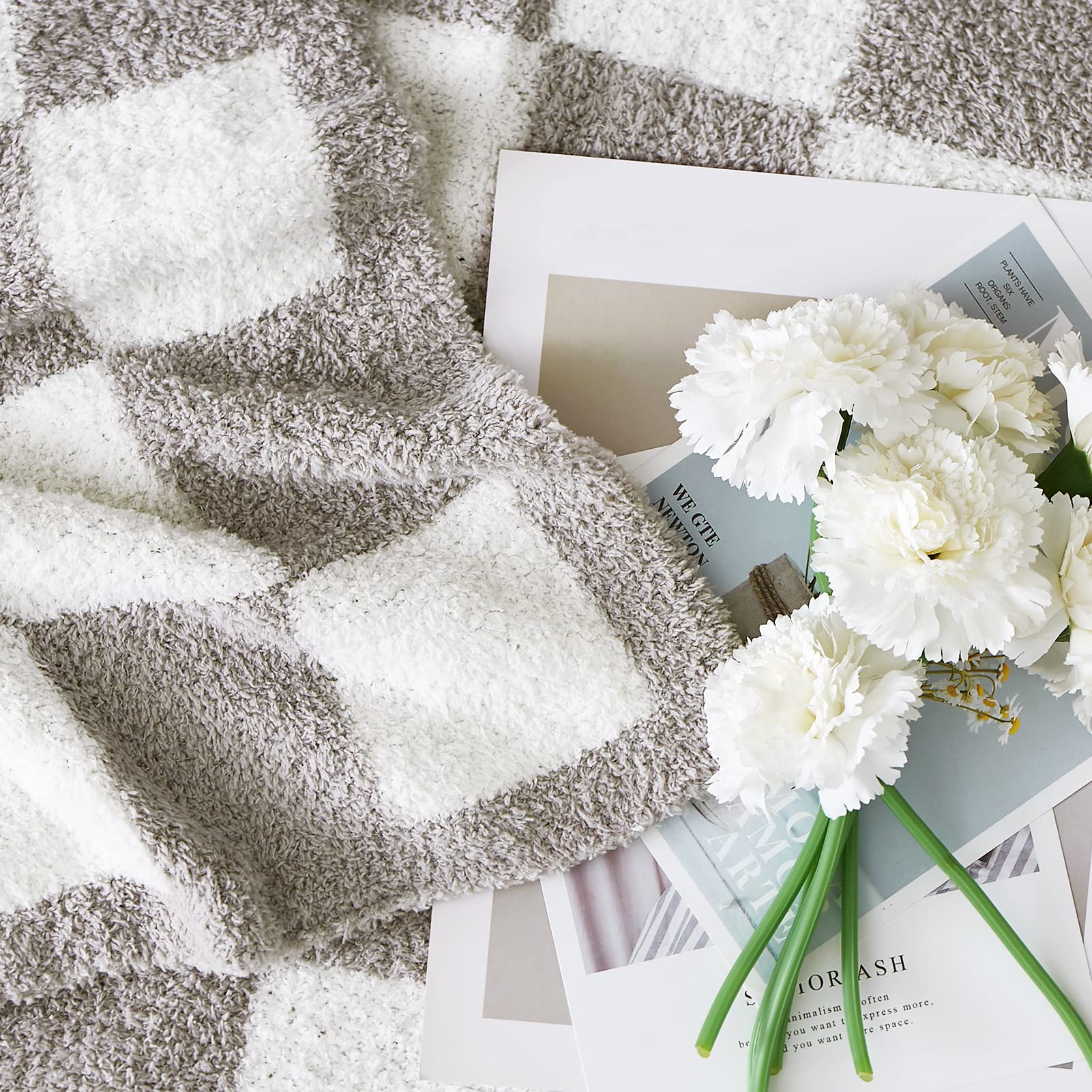 WRENSONGE Checkered Throw Blanket - Light Grey Soft Fluffy Warm Handmade Blanket for Couch, Sofa, Bed & Travel - 50x70 Inch Cozy Blanket for Home, Camping, Picnic & Gifts | Perfect for Snuggling, Decor & Outdoor Adventures