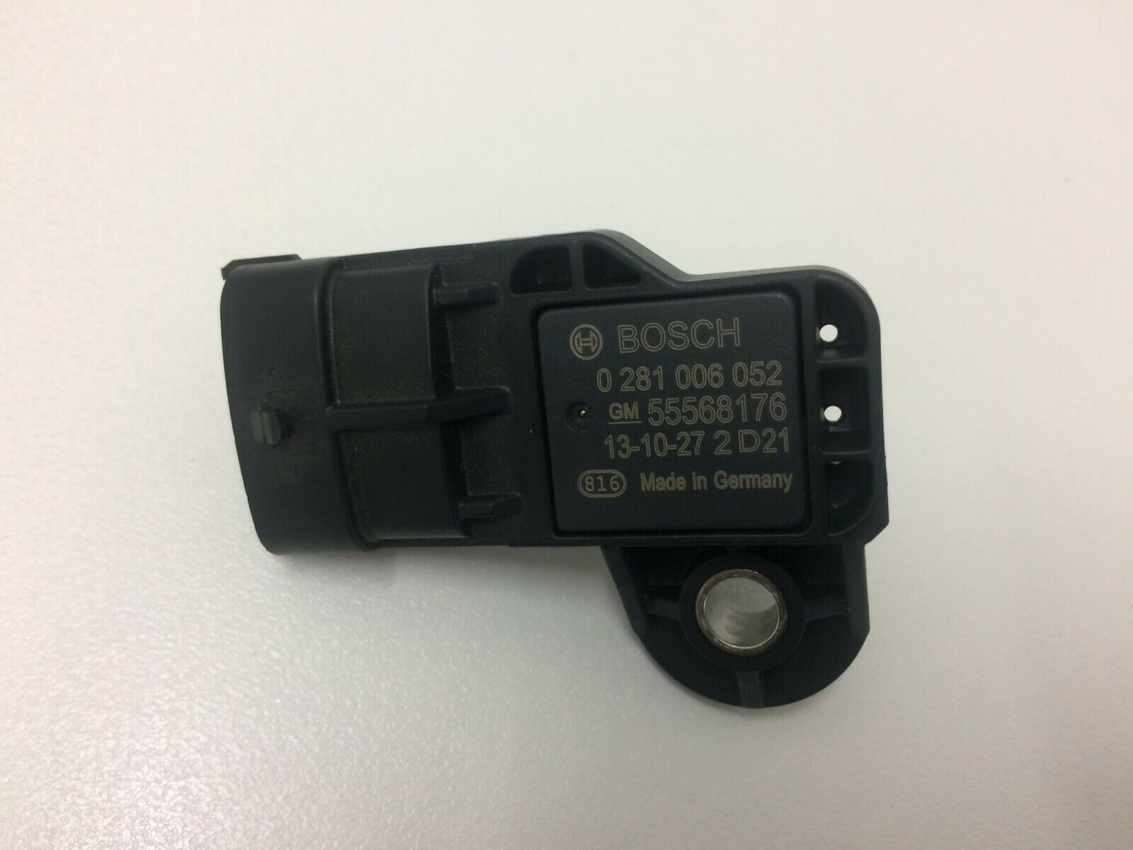 Genuine Holden Cruze & Captiva Diesel Intake Air Pressure Temperature Sensor - Replacement Part for Improved Engine Performance & Fuel Efficiency