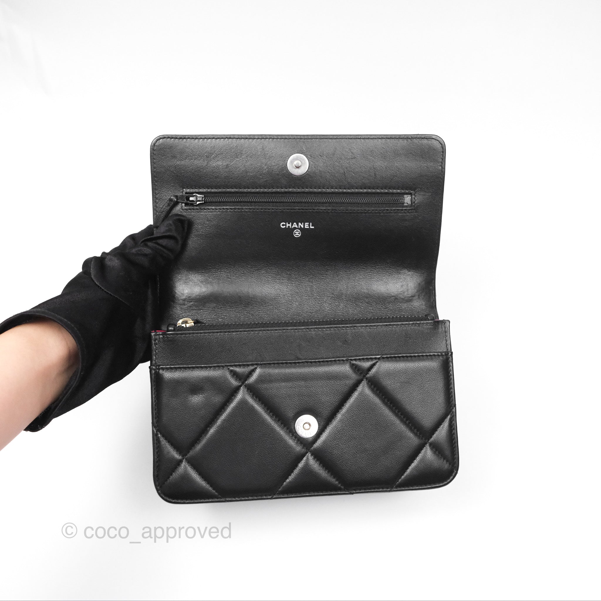 Chanel 19 Wallet on Chain WOC Black Mixed Hardware - Luxury Crossbody Bag for Women, Perfect for Evening Parties & Daily Use