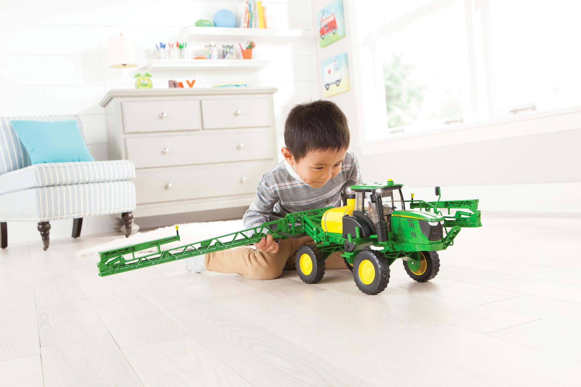 John Deere R4023 Self-Propelled Sprayer Toy Tractor 1:16 Scale with Working Water Sprayer, Lights & Sounds - Realistic Farm Vehicle for Kids Ages 3+ | Perfect for Pretend Play, Farm-Themed Birthday Gifts & Educational Role-Playing Activities