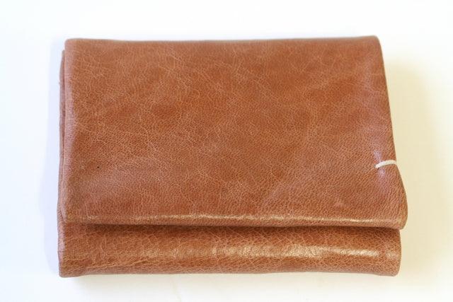 Vintage Fold Wallet in Antique Tan - Slim & Stylish Leather Bifold for Men & Women | Perfect for Everyday Use, Travel & Business