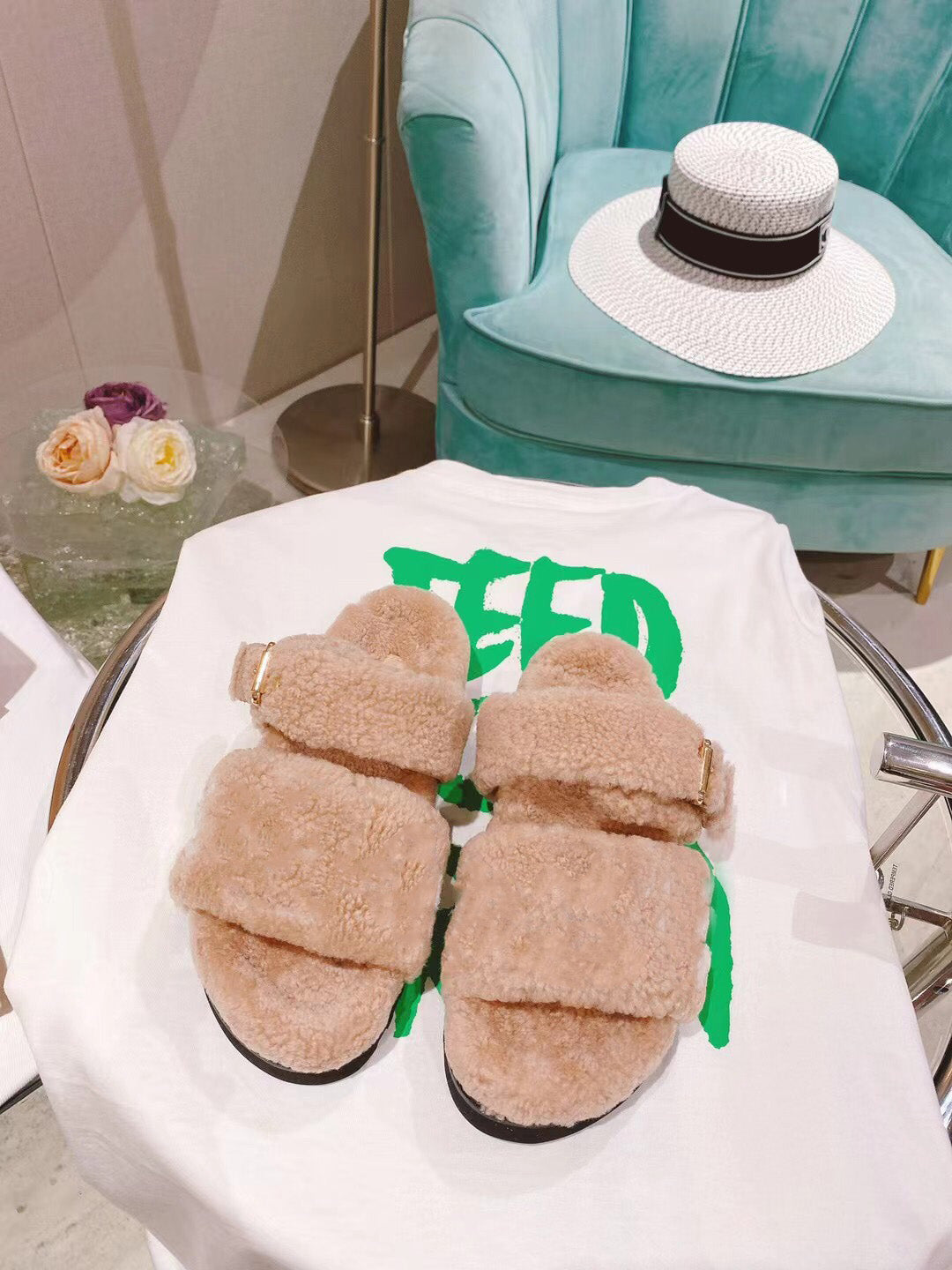Cozy Soft Warm Slippers for Women & Men - Non-Slip Indoor/Outdoor House Shoes for Winter Comfort - Perfect for Home, Office, and Travel Use