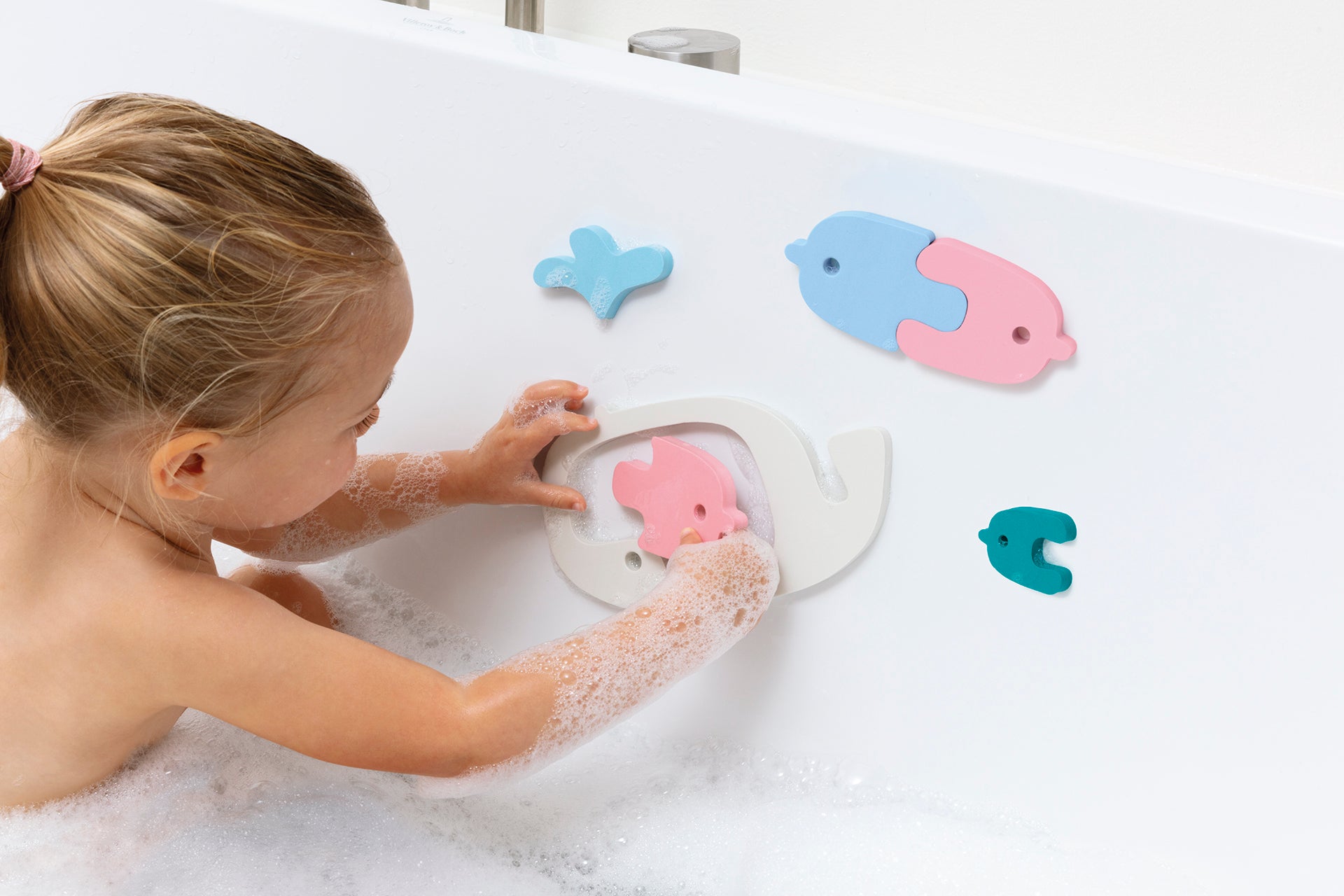 Quut Soft Foam Bath Puzzle - Whale Shaped Non-Toxic Foam Toys for Kids | Fun Bathtime & Pool Playtime Learning Activity