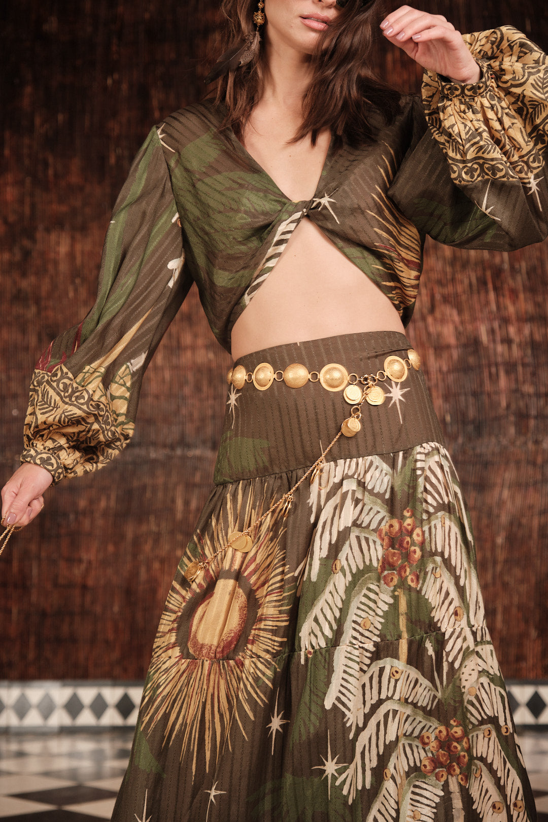 Stylish Green Afterwork Top for Women - Perfect for Casual Outings, Office Parties & Weekend Brunch